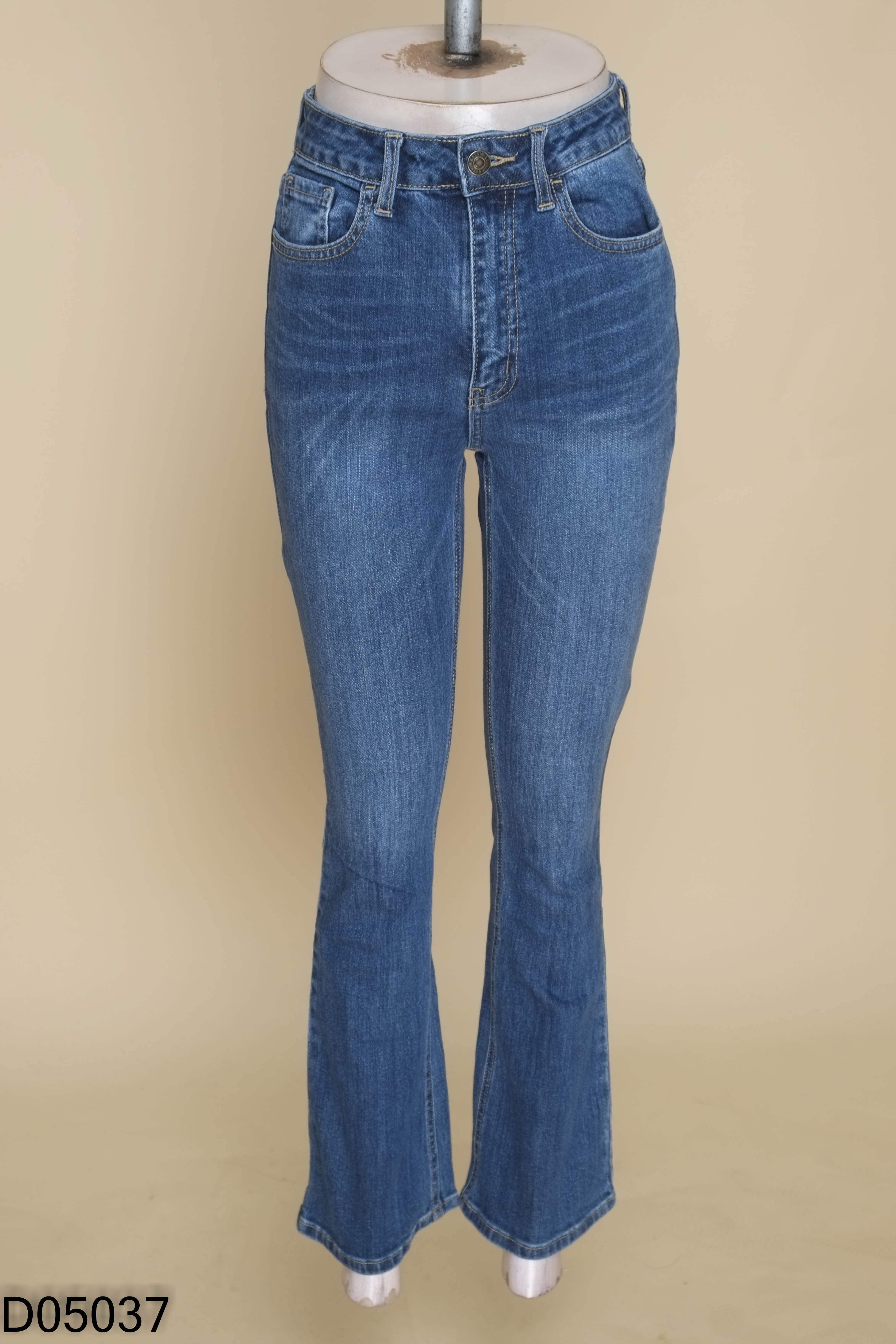 Quần jeans xanh ống loe CT JEANS