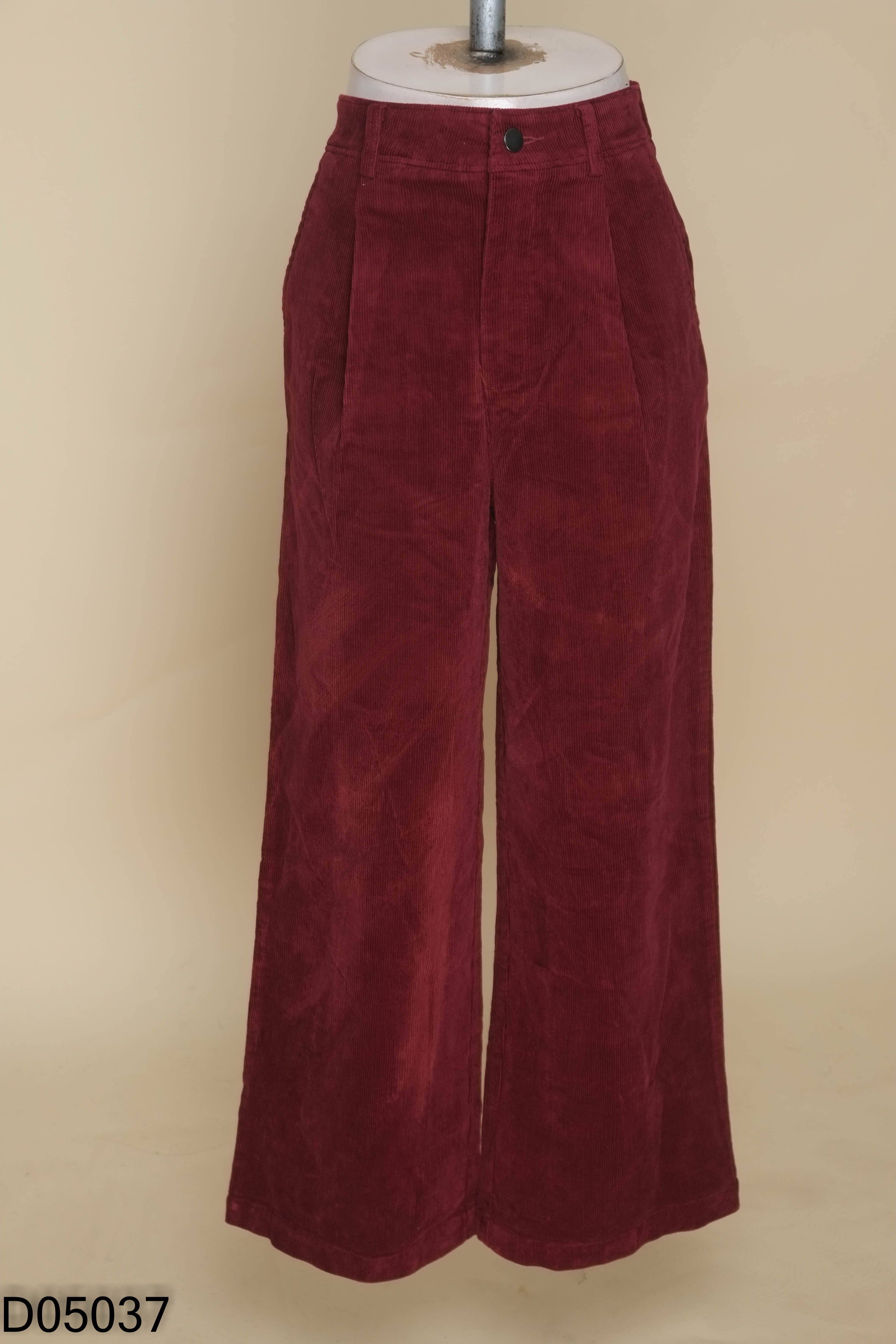 Quần nhung tăm đỏ SHOJO
