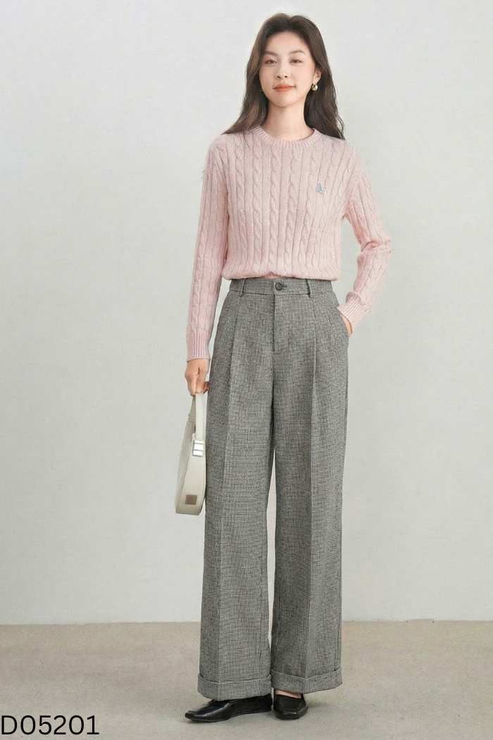 Quần xám họa tiết