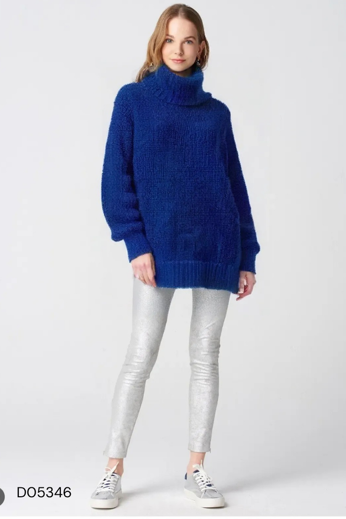 Áo len coban xanh cổ lọ