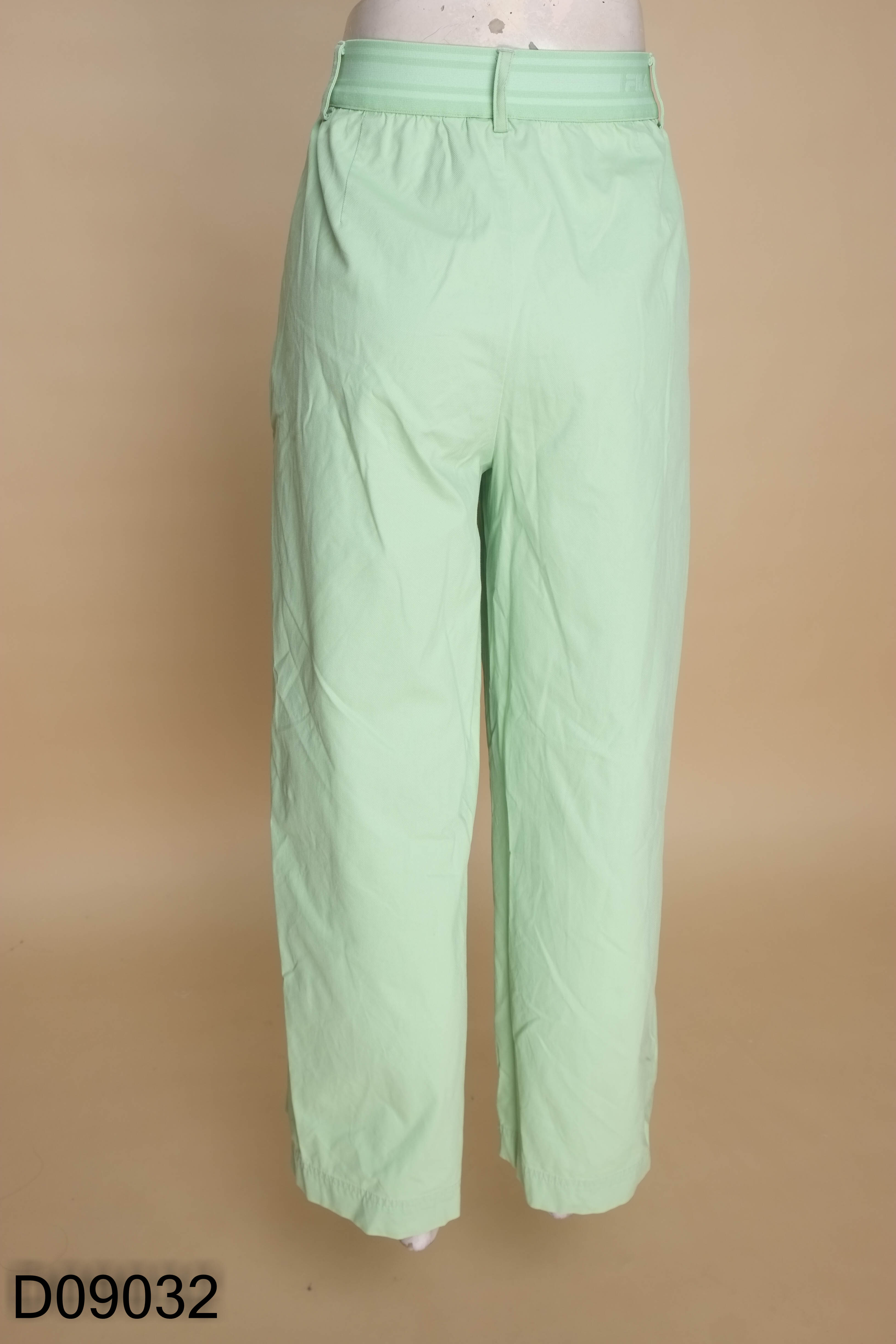 Quần kaki xanh FILA ống rộng