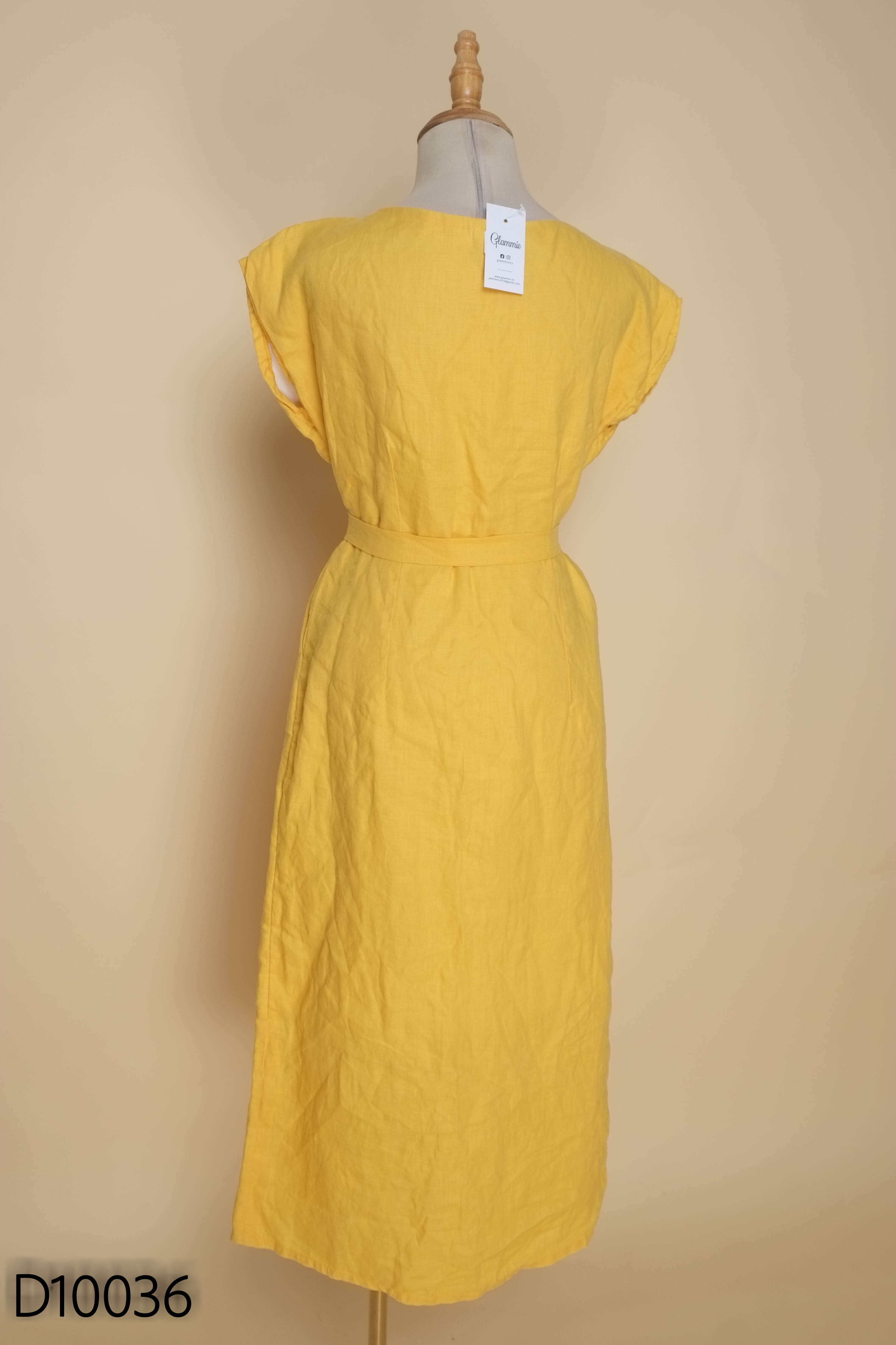 Váy vàng sát nách thêu hoa TIỆM DI-LINEN