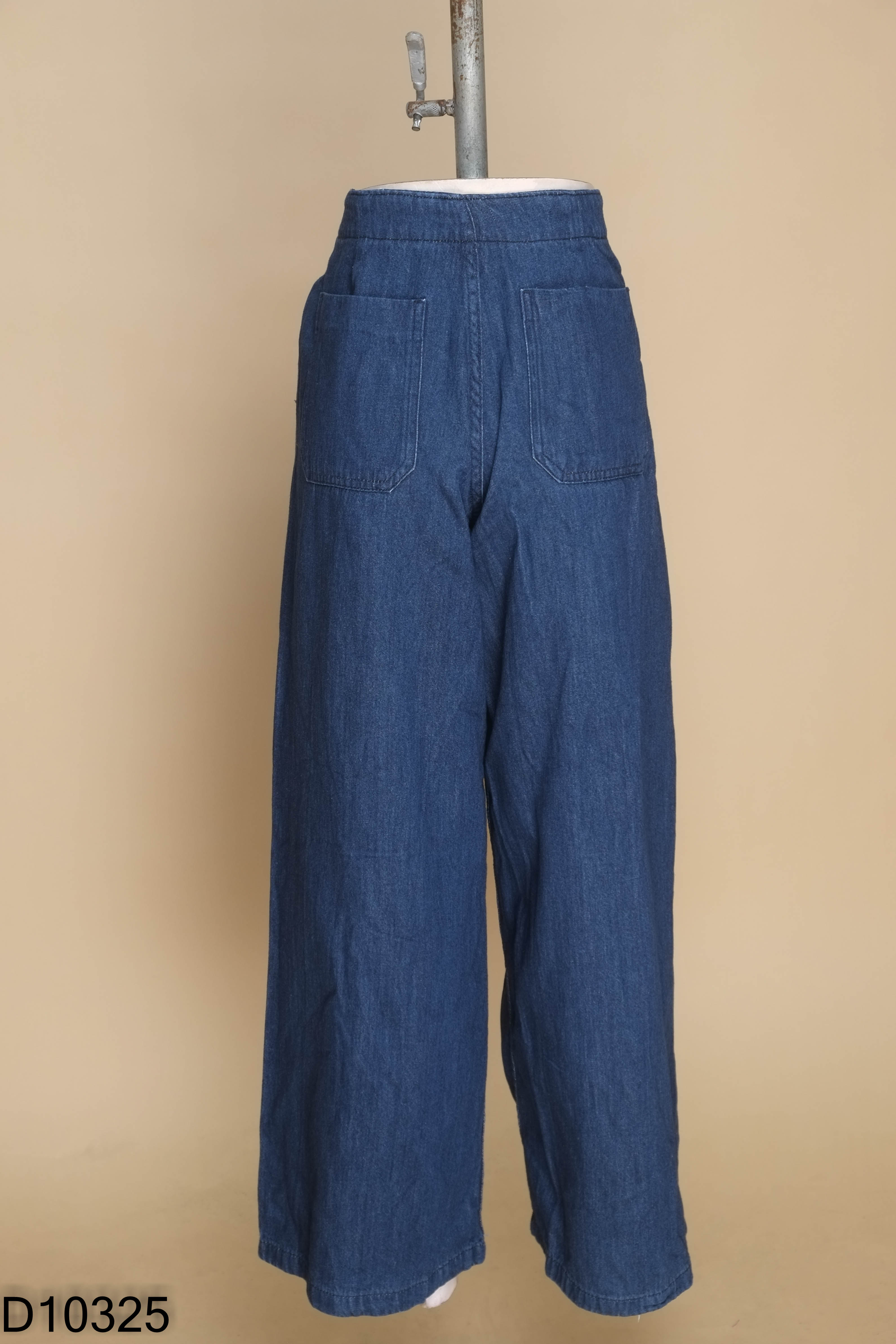 Quần jeans xanh đậm gân giữa