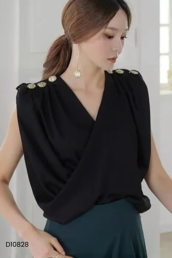 Áo lụa đen sát nách
