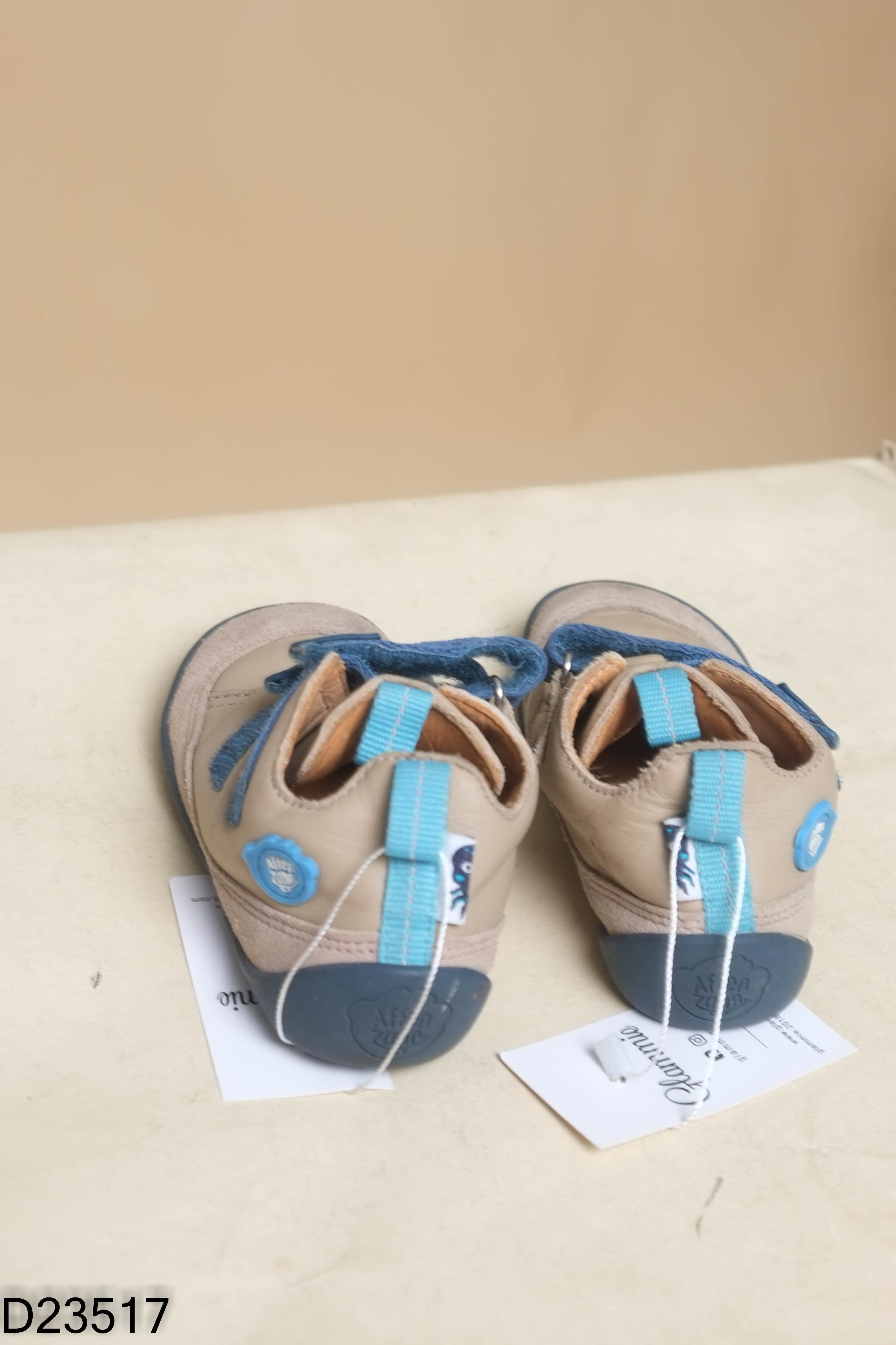 Giày thể thao nâu mix xanh KIDS