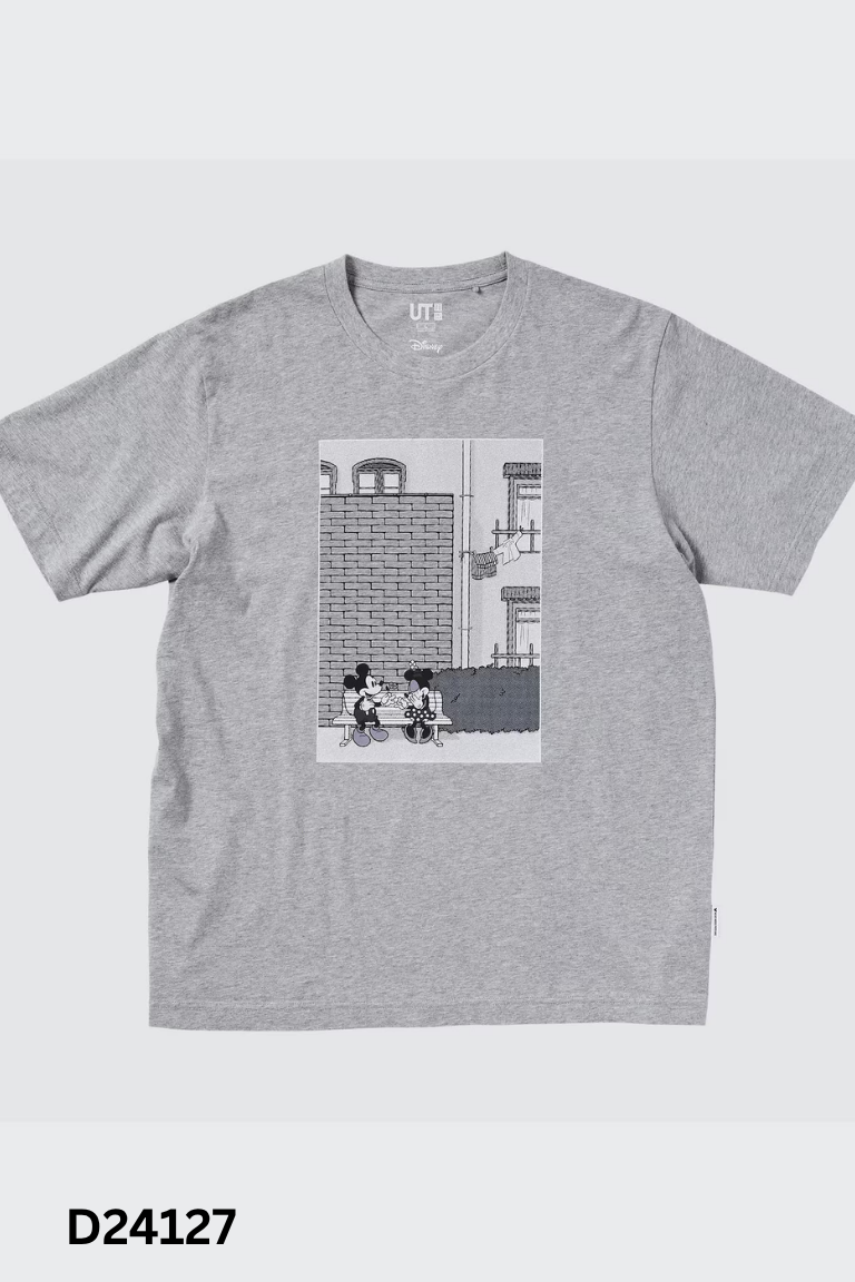 Áo xám UNIQLO in hình