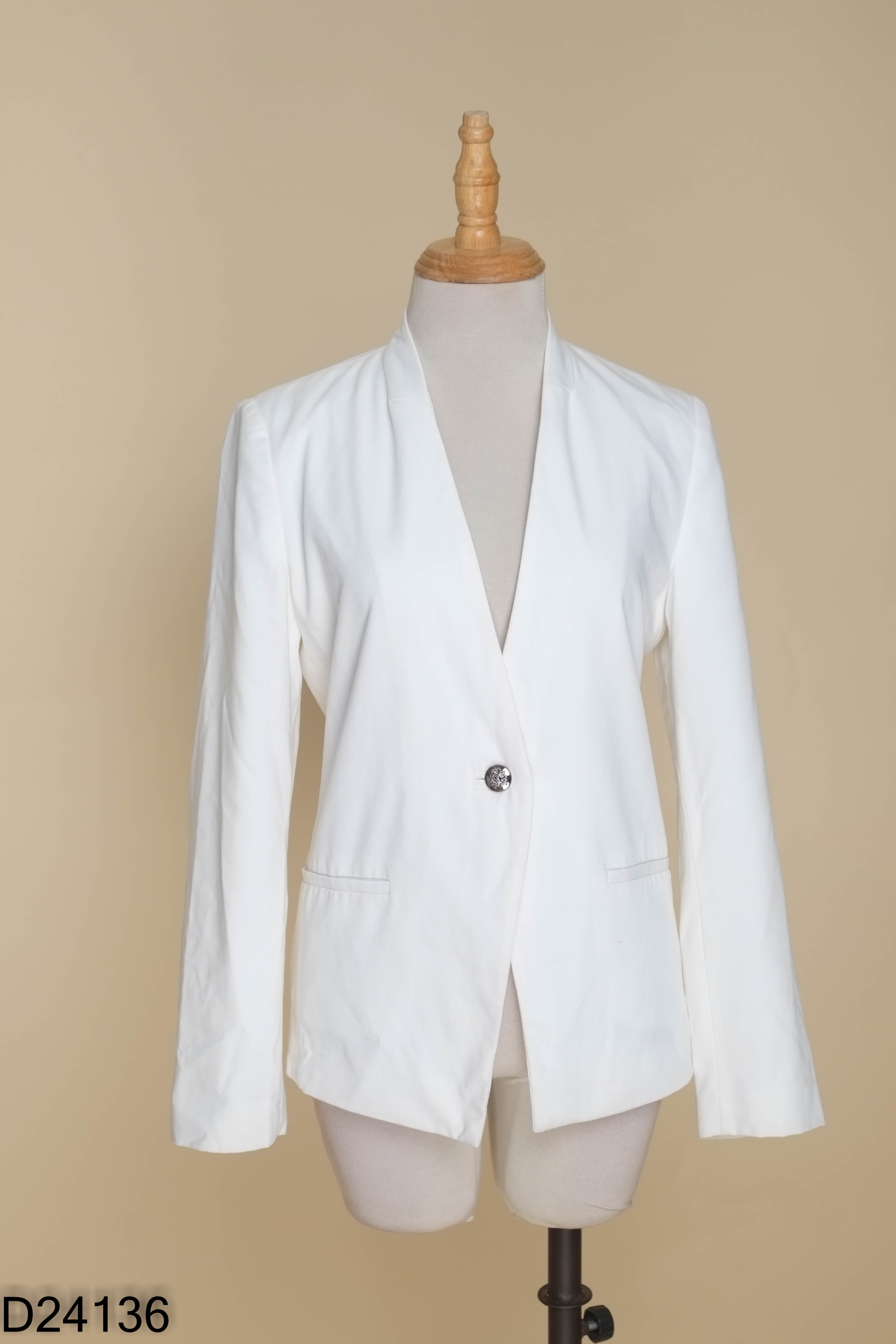 Áo vest trắng kiểu NAM&CO