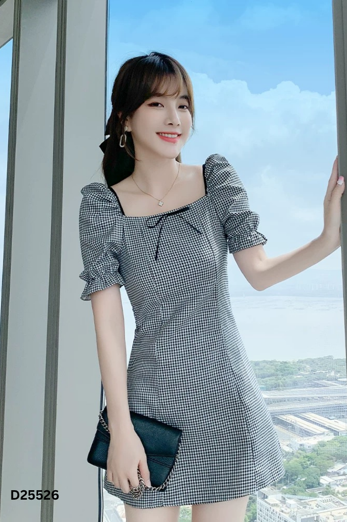 Váy caro đen trắng nơ