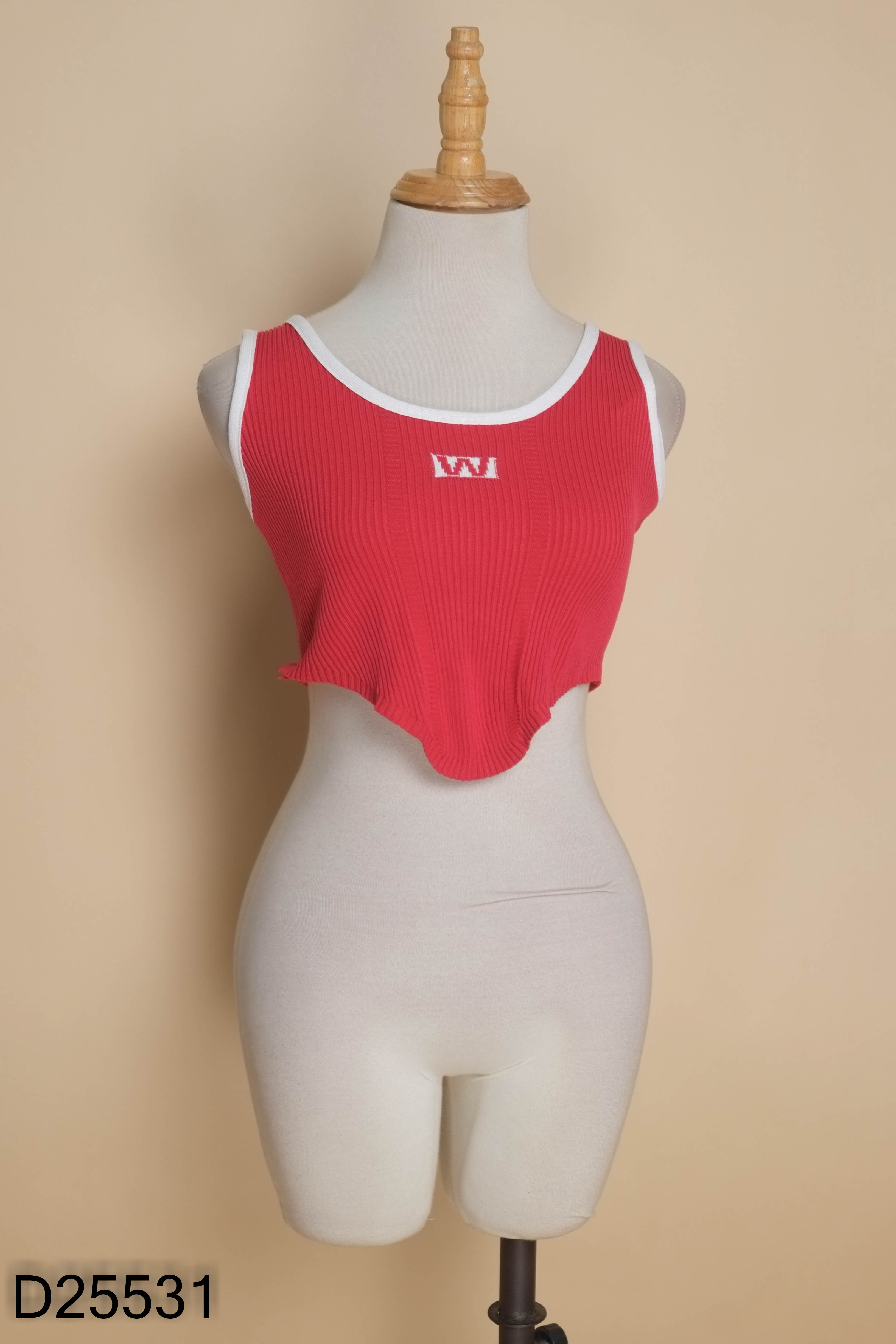 Áo croptop sát nách đỏ viền trắng