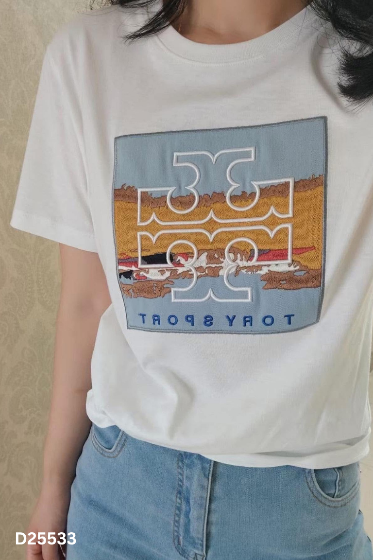 Áo thun trắng TORY SPORT thêu hình
