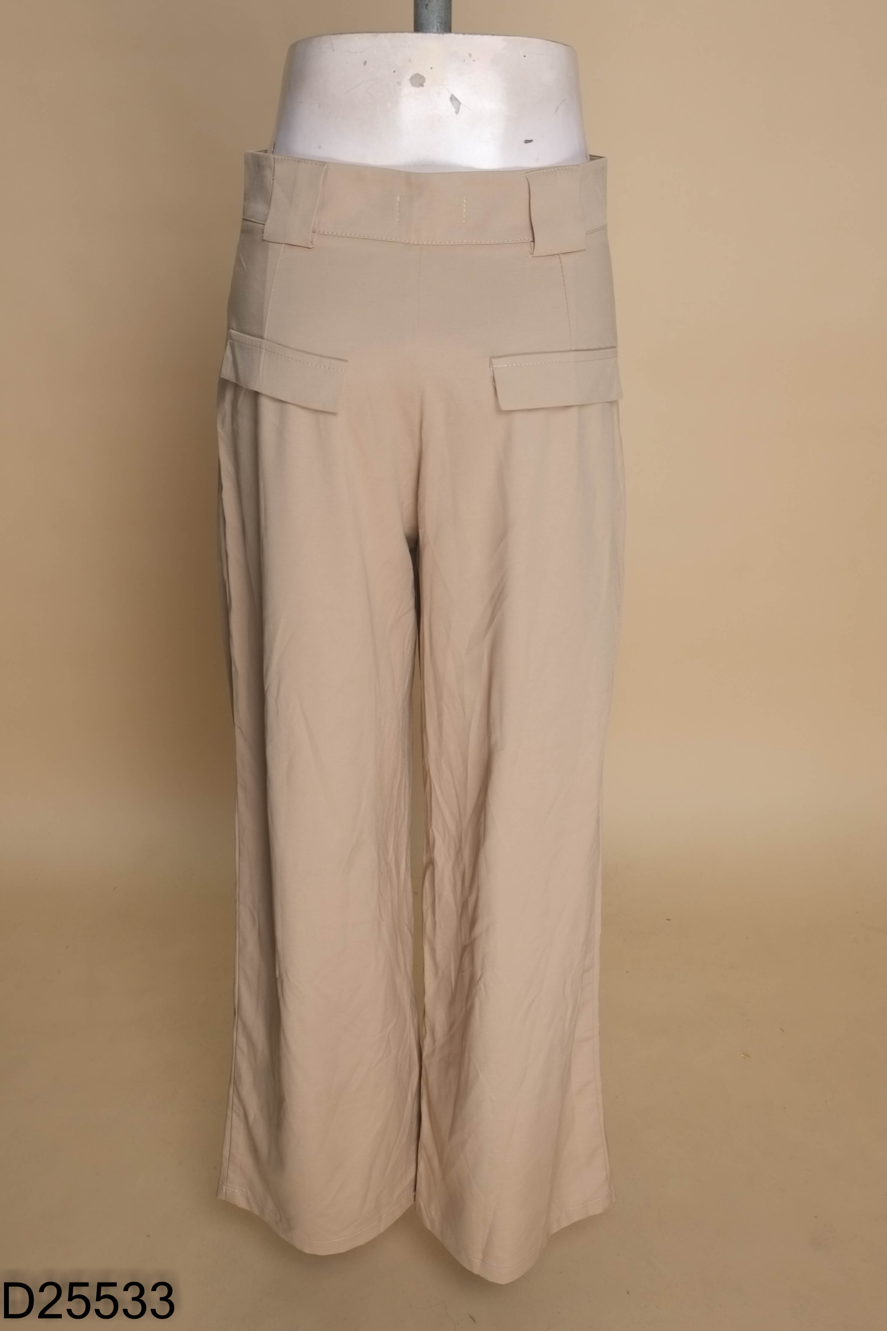 Quần be TOS CLOSET dáng suông