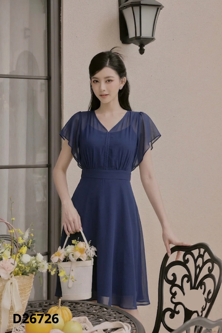 Váy FORMAT xanh than phối voan