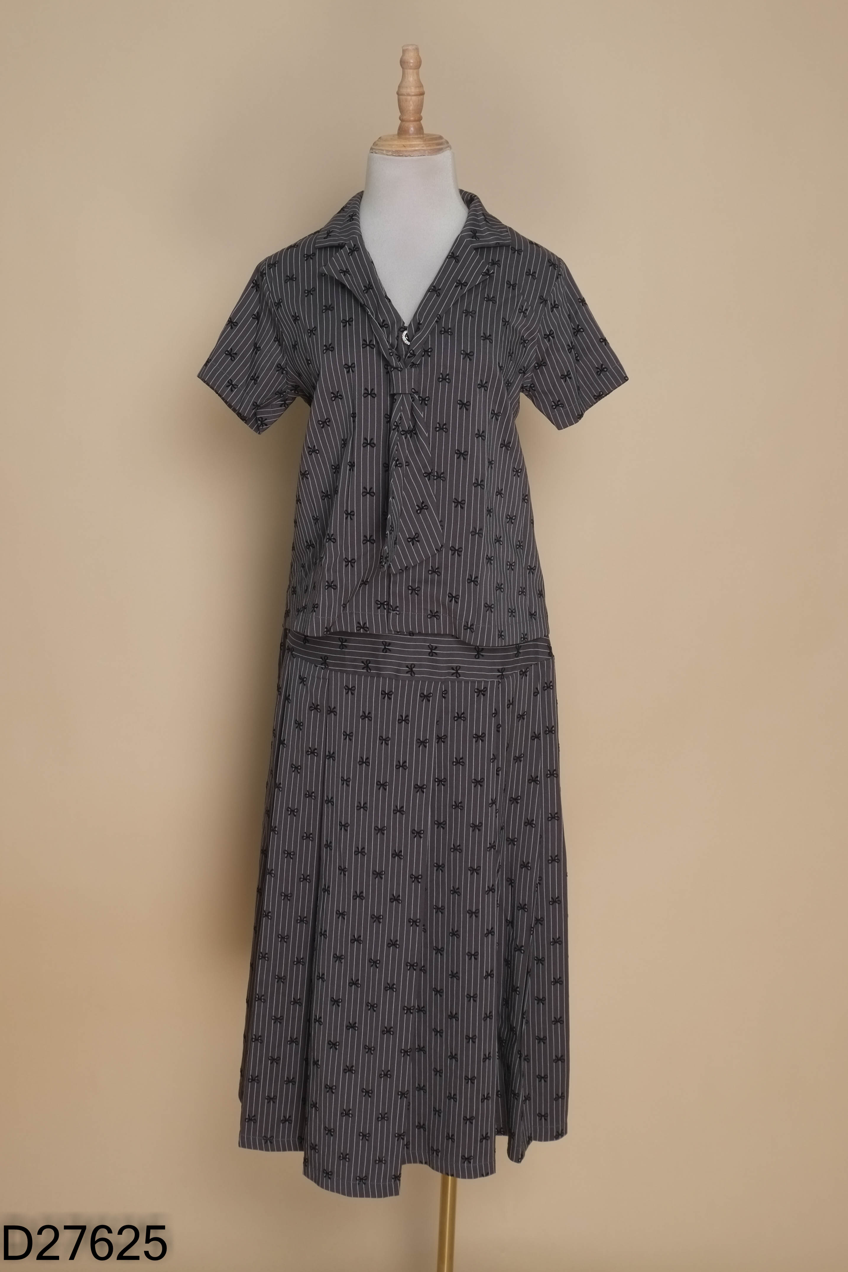 Set ghi ZARA nơ+váy