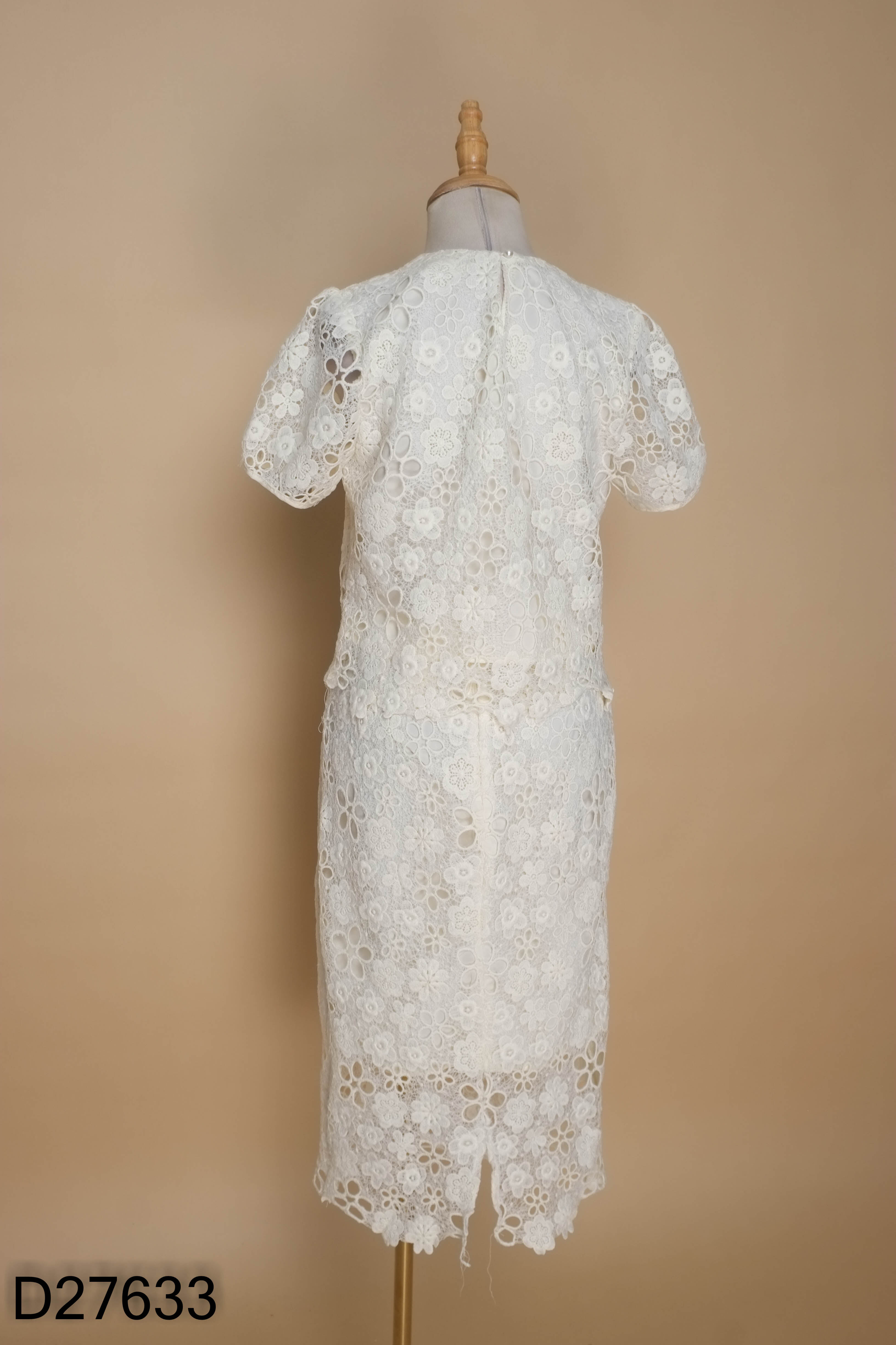 Set áo trắng ren EVA CLOTHES + chân váy trắng ren