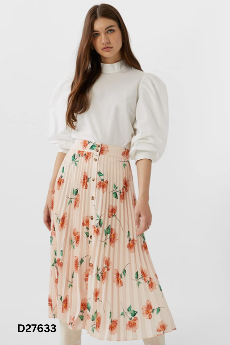 Chân váy hồng STRADIVARIUS in hoa