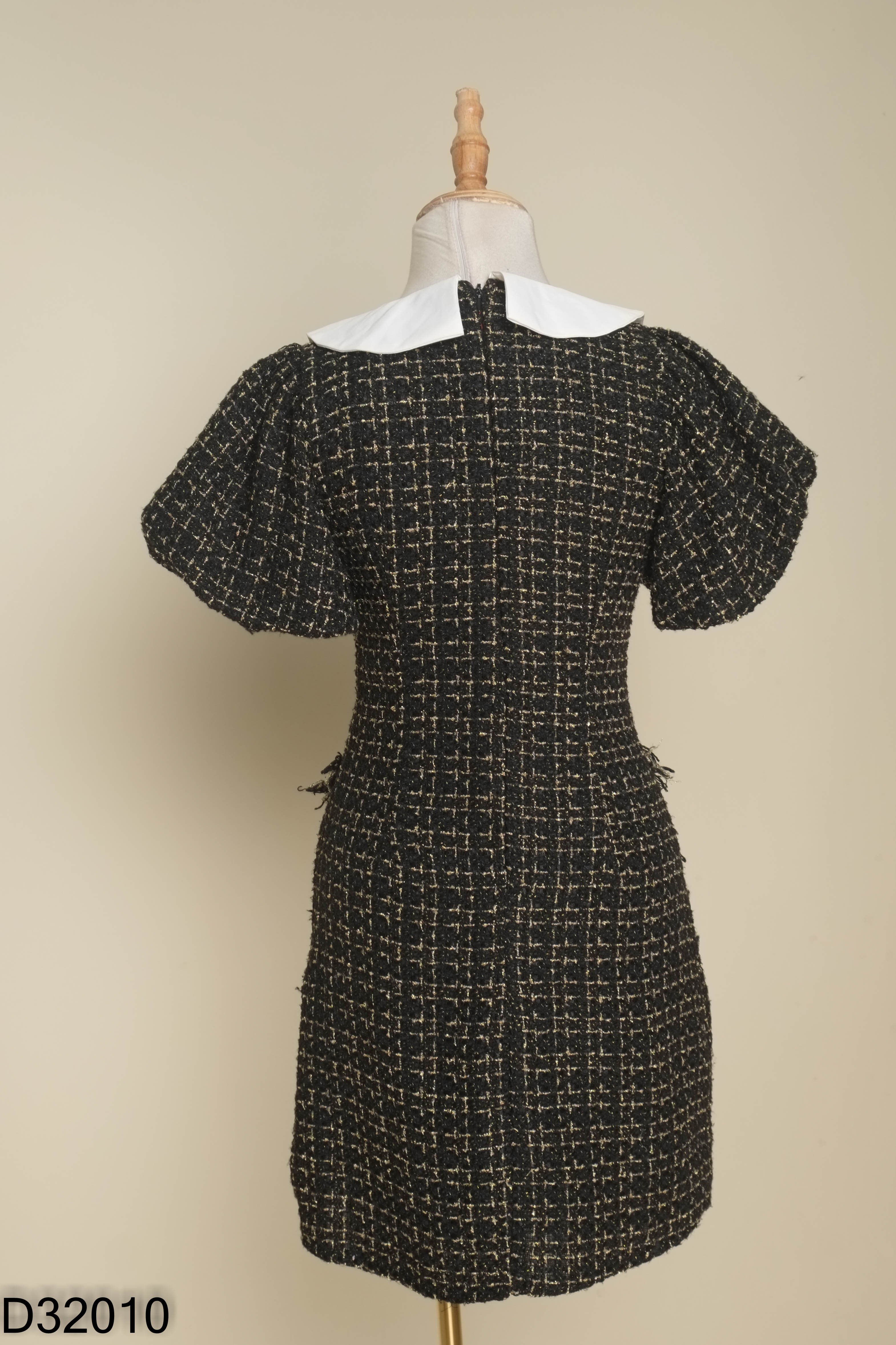 Váy dạ tweed len đen kẻ vàng phối nơ