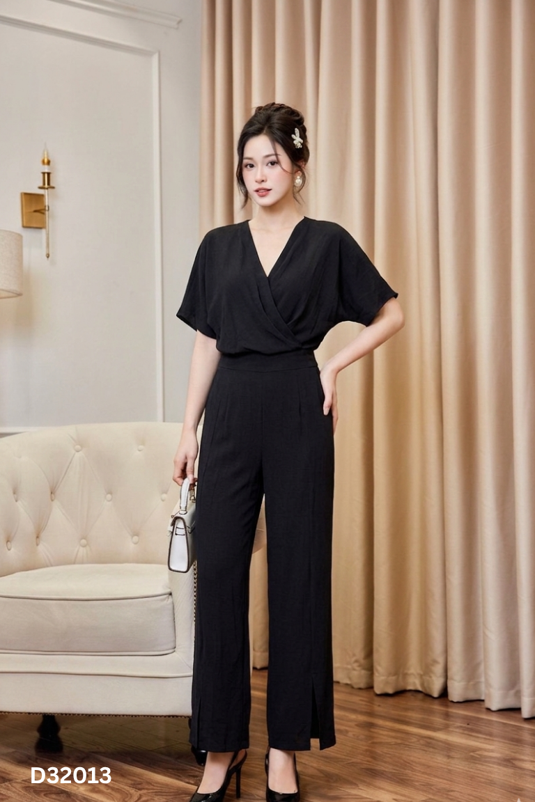 Jumpsuits voan đen xẻ gấu