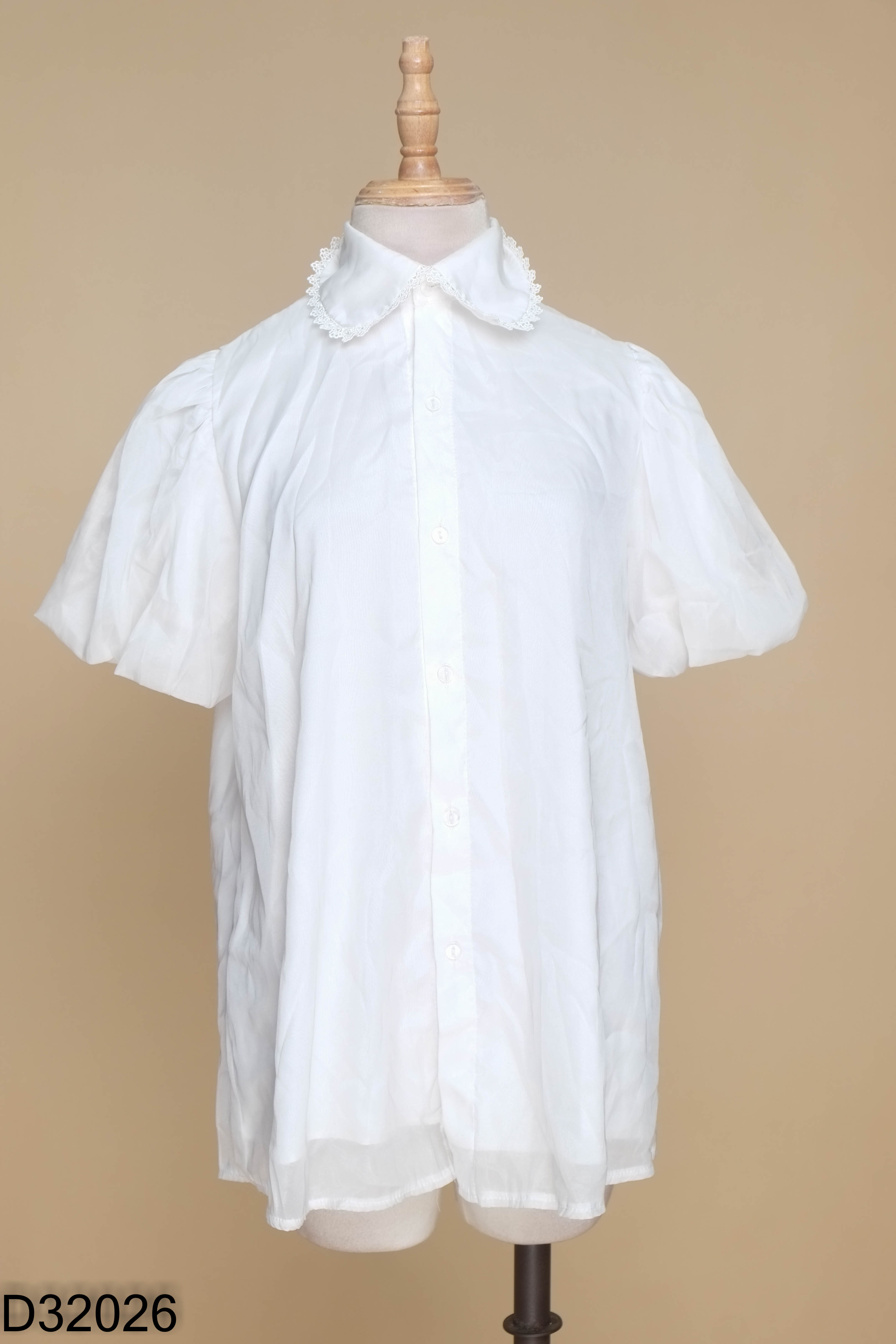 Áo voan trắng tay phồng