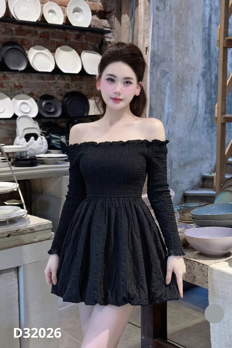 Váy chun đen trễ vai