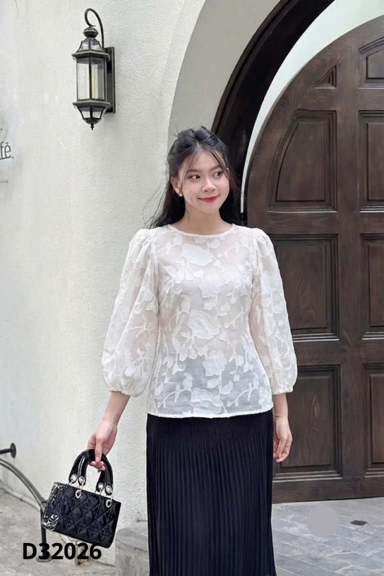 Áo OVS trắng hoa tay phồng