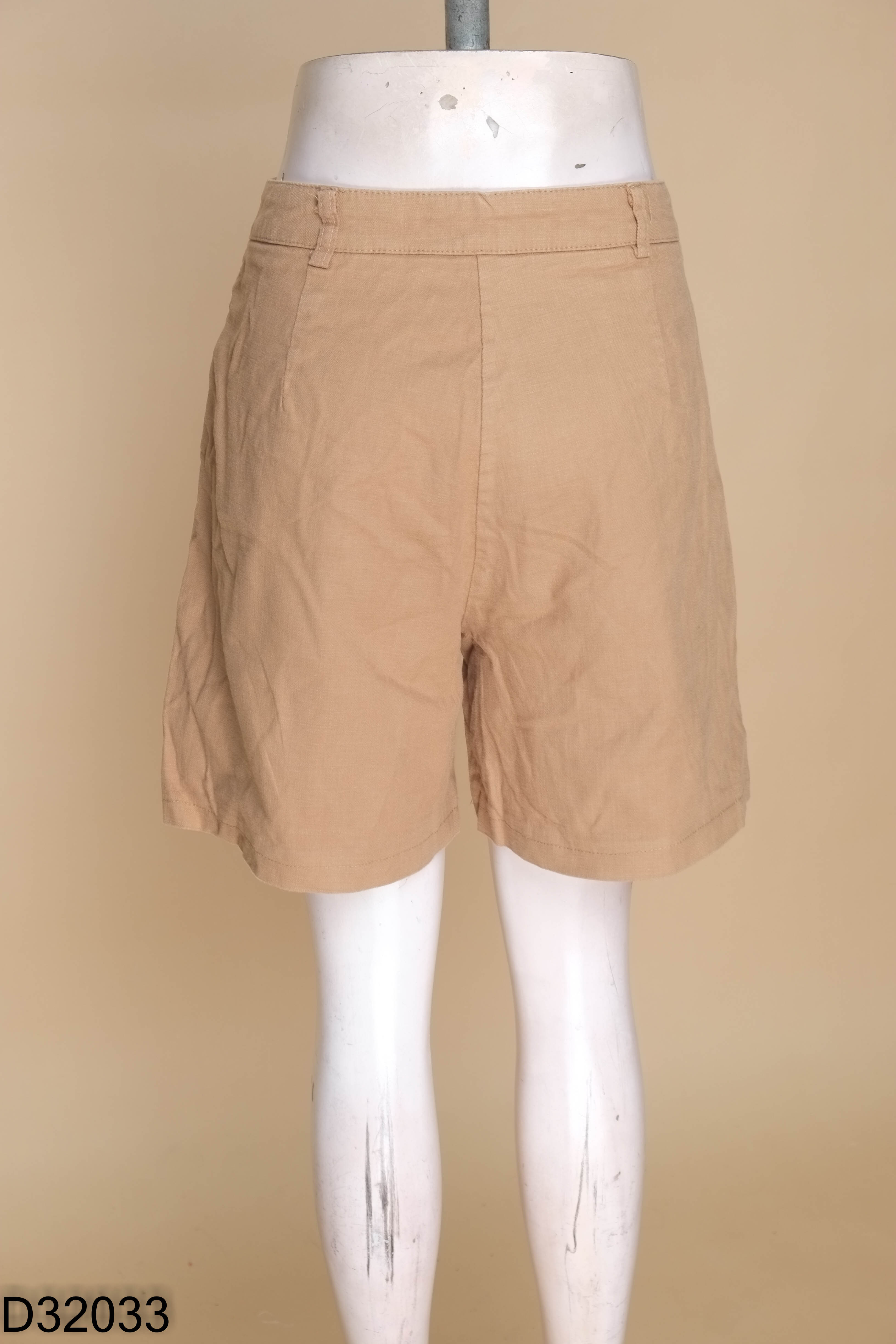 Quần short nâu trơn
