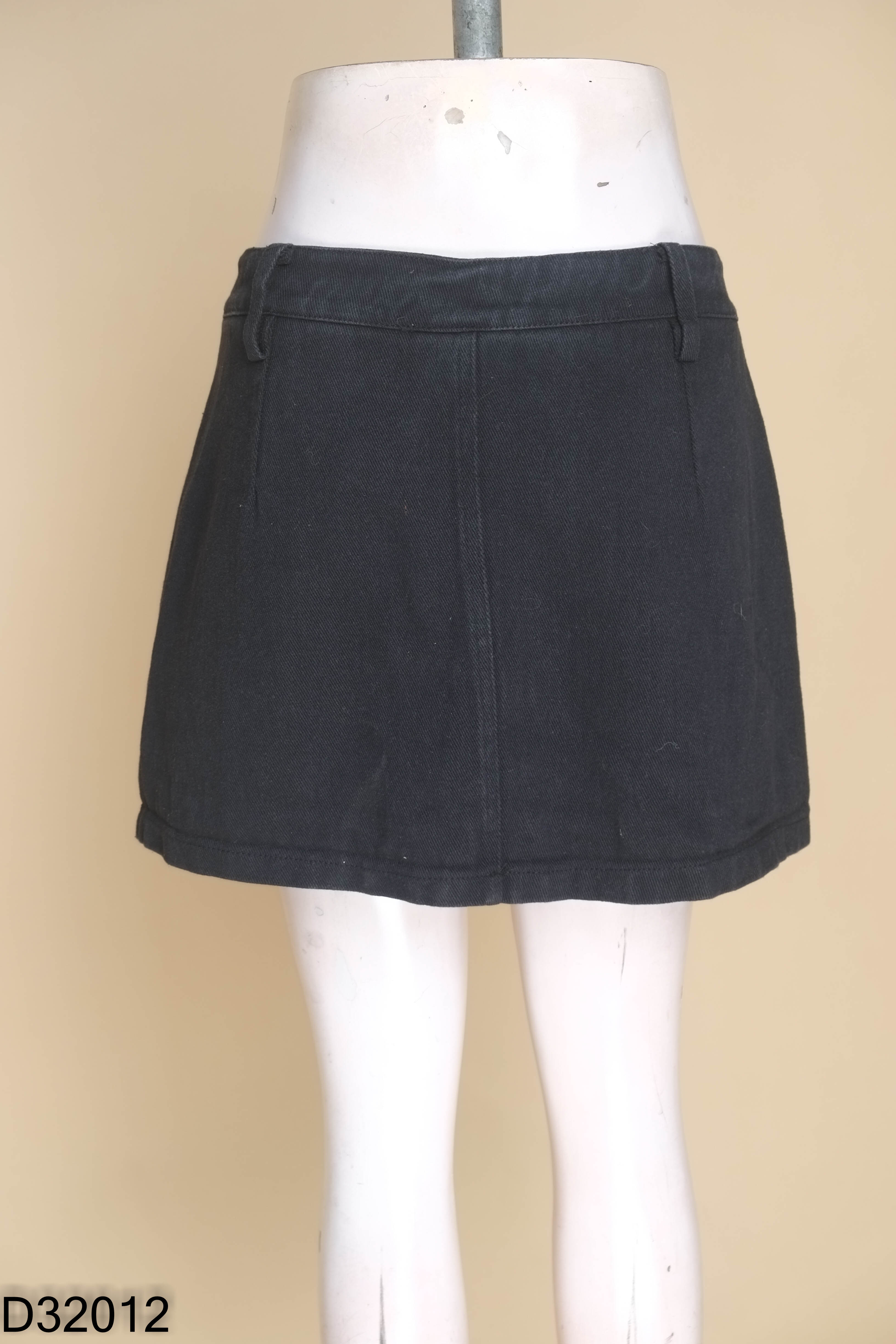 Chân váy jeans đen