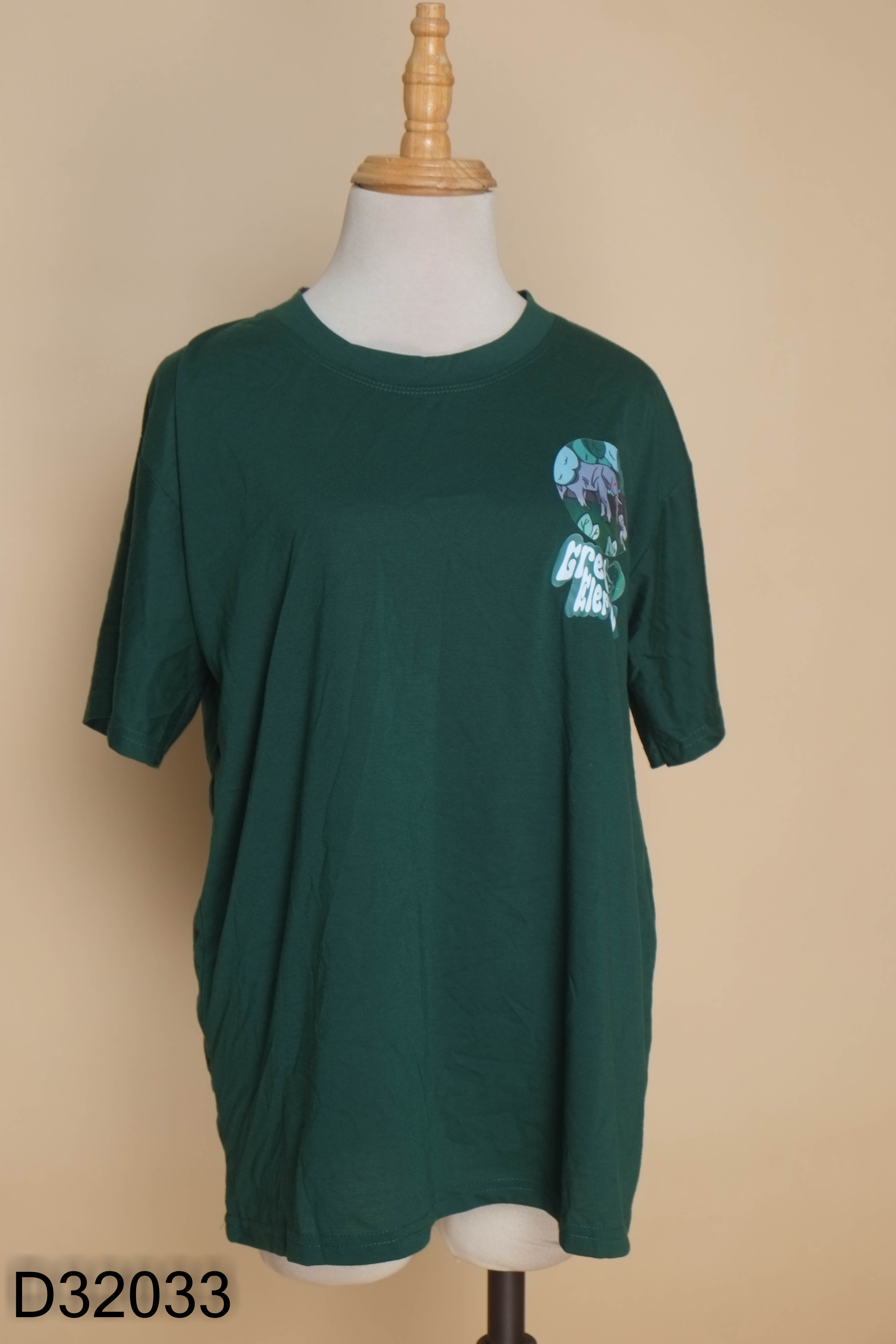 Áo xanh BASETEE in chữ