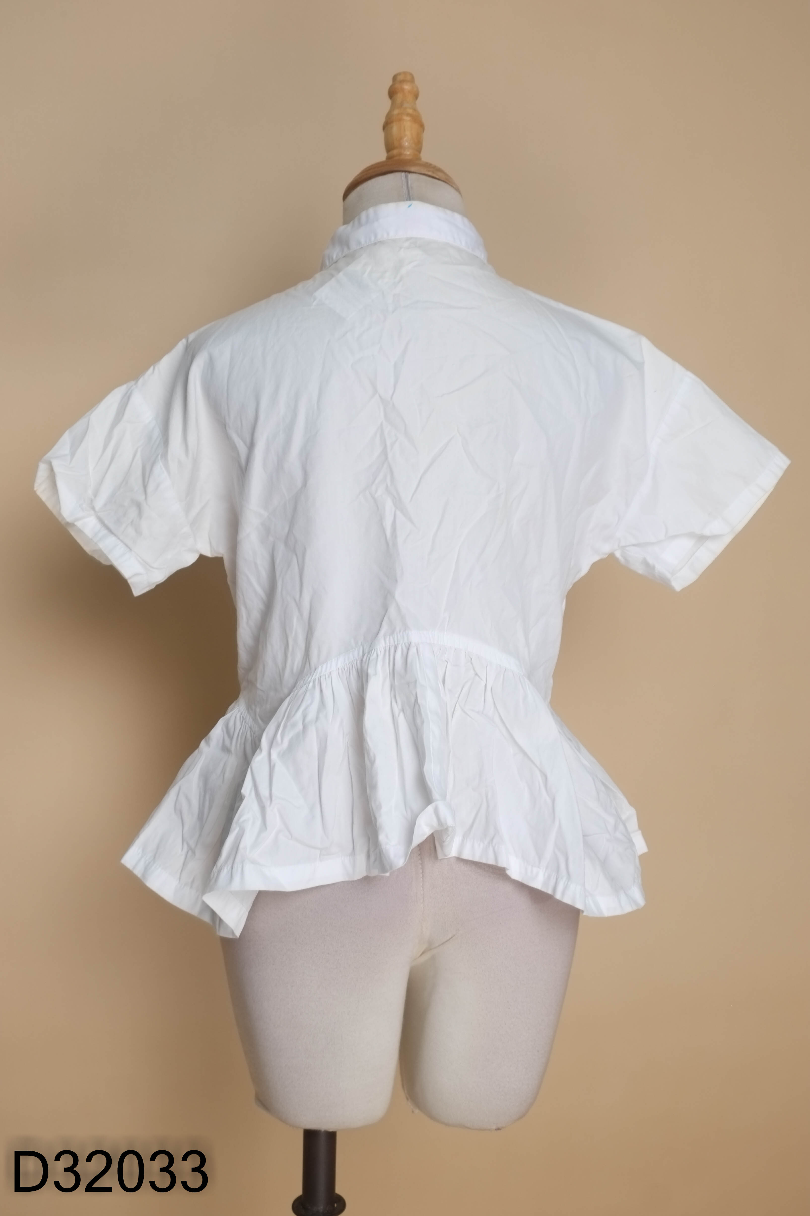 Áo trắng SODAPOP nhún bèo