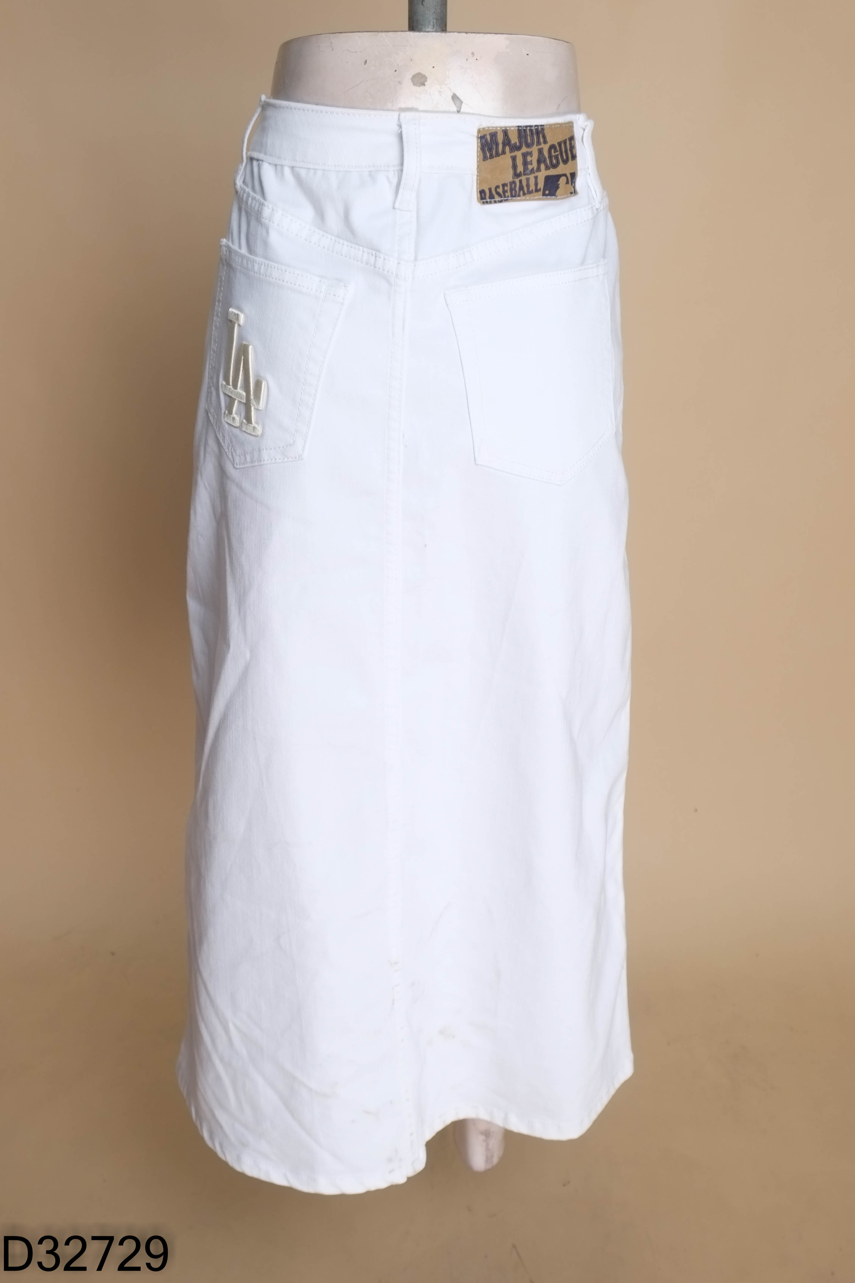 Chân váy jeans trắng trơn