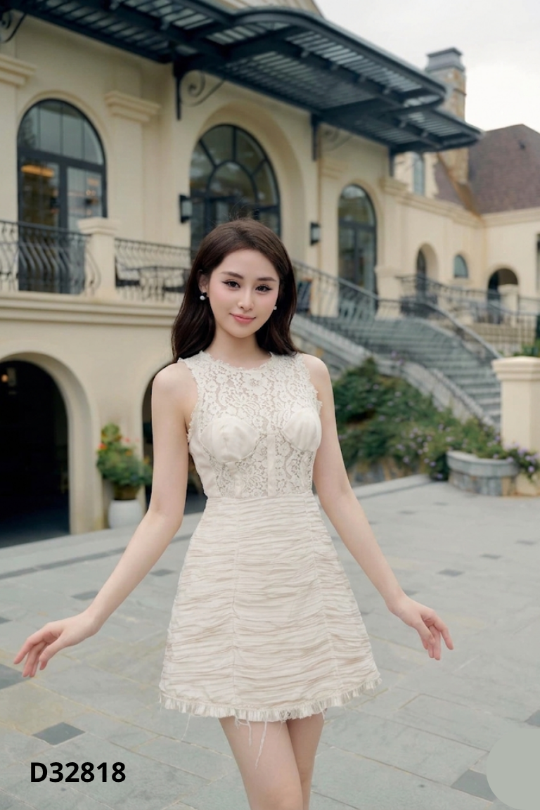 Váy kem be COCOSIN phối ren (đã sửa)