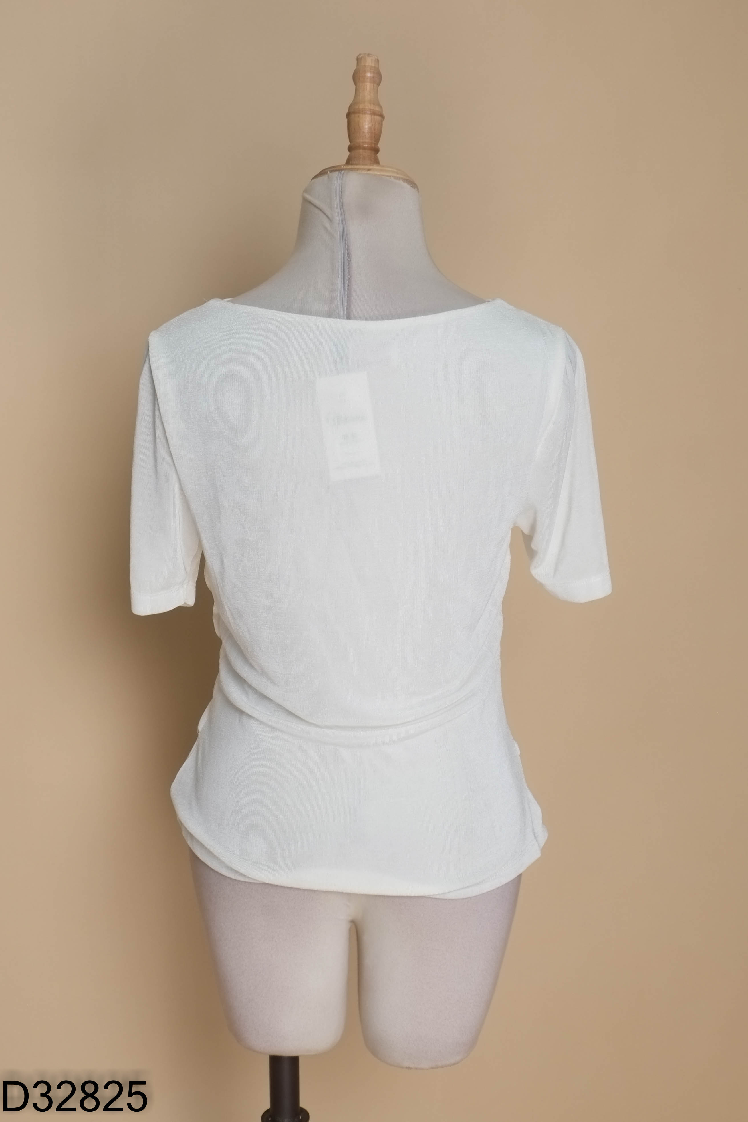 Áo trắng RECHIC ngắn tay