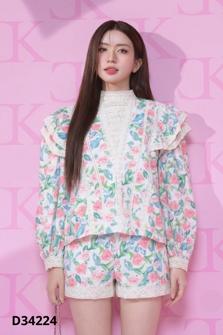 Set trắng hoa K CLOSET+quần