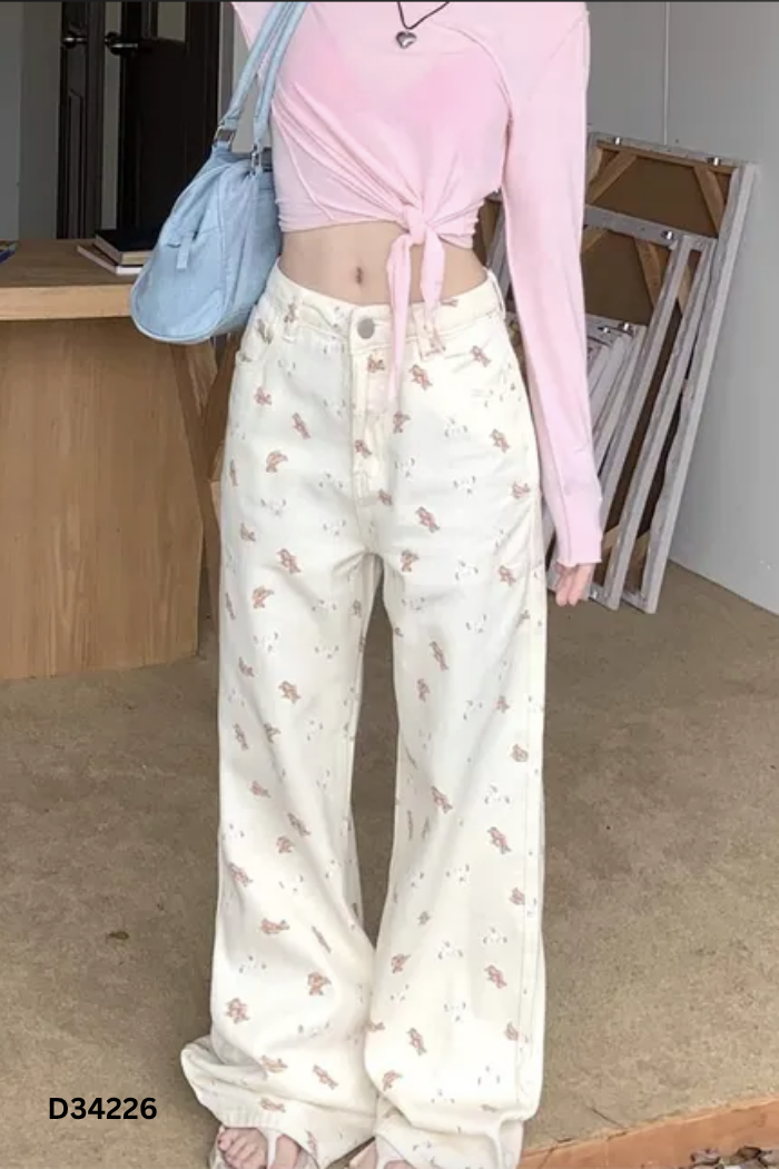Quần jeans be in hình gấu