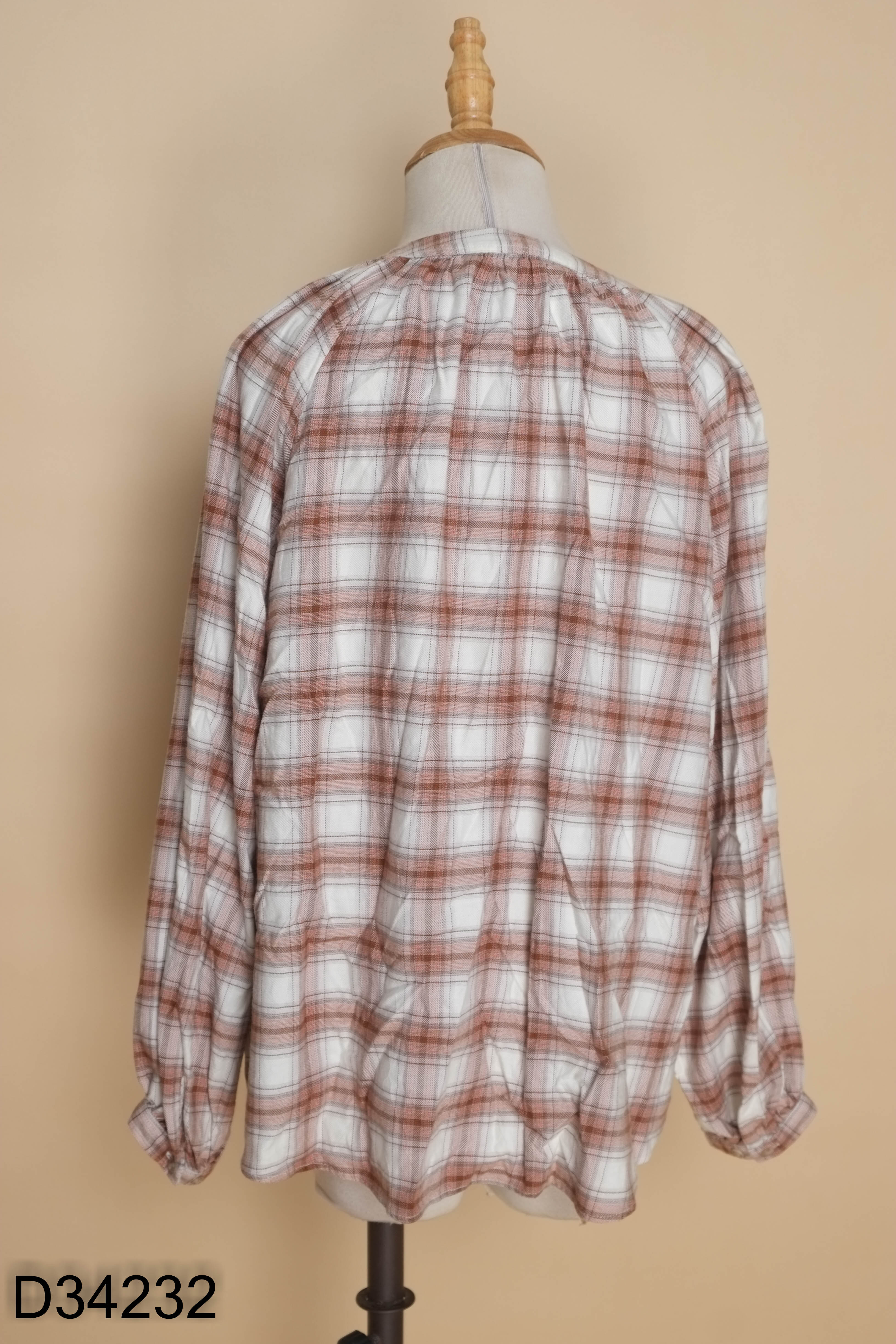 Áo sơ mi nâu kẻ UNIQLO