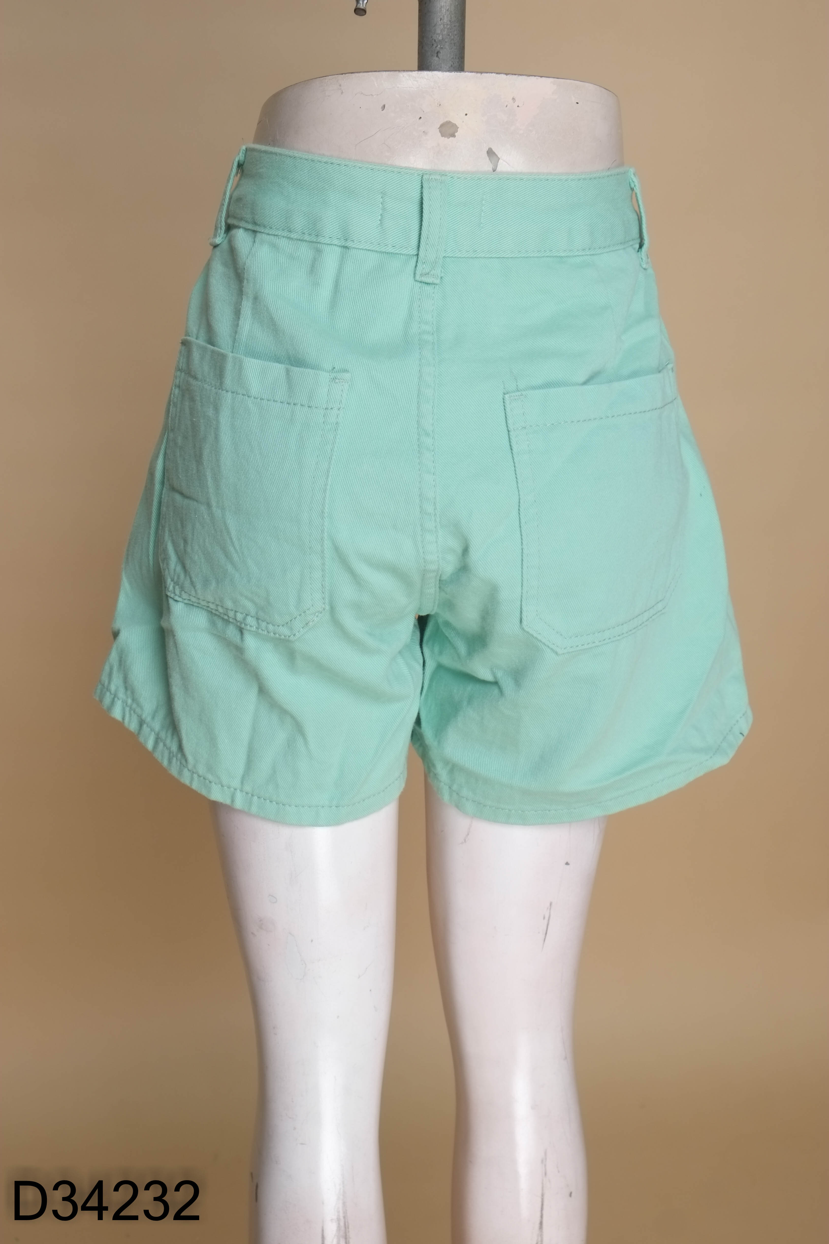 Quần shorts xanh lá TAMMY