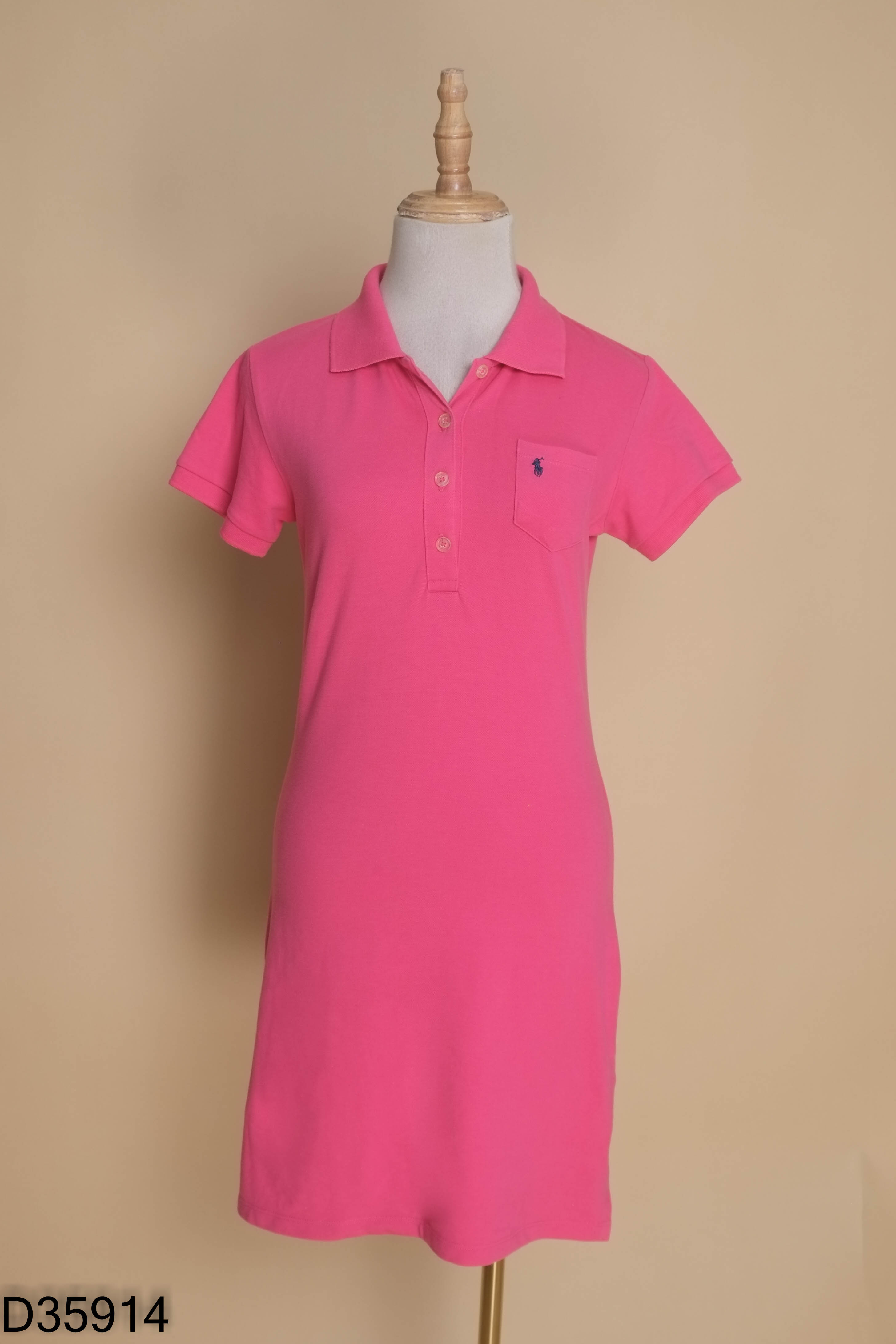 Váy hồng cổ polo