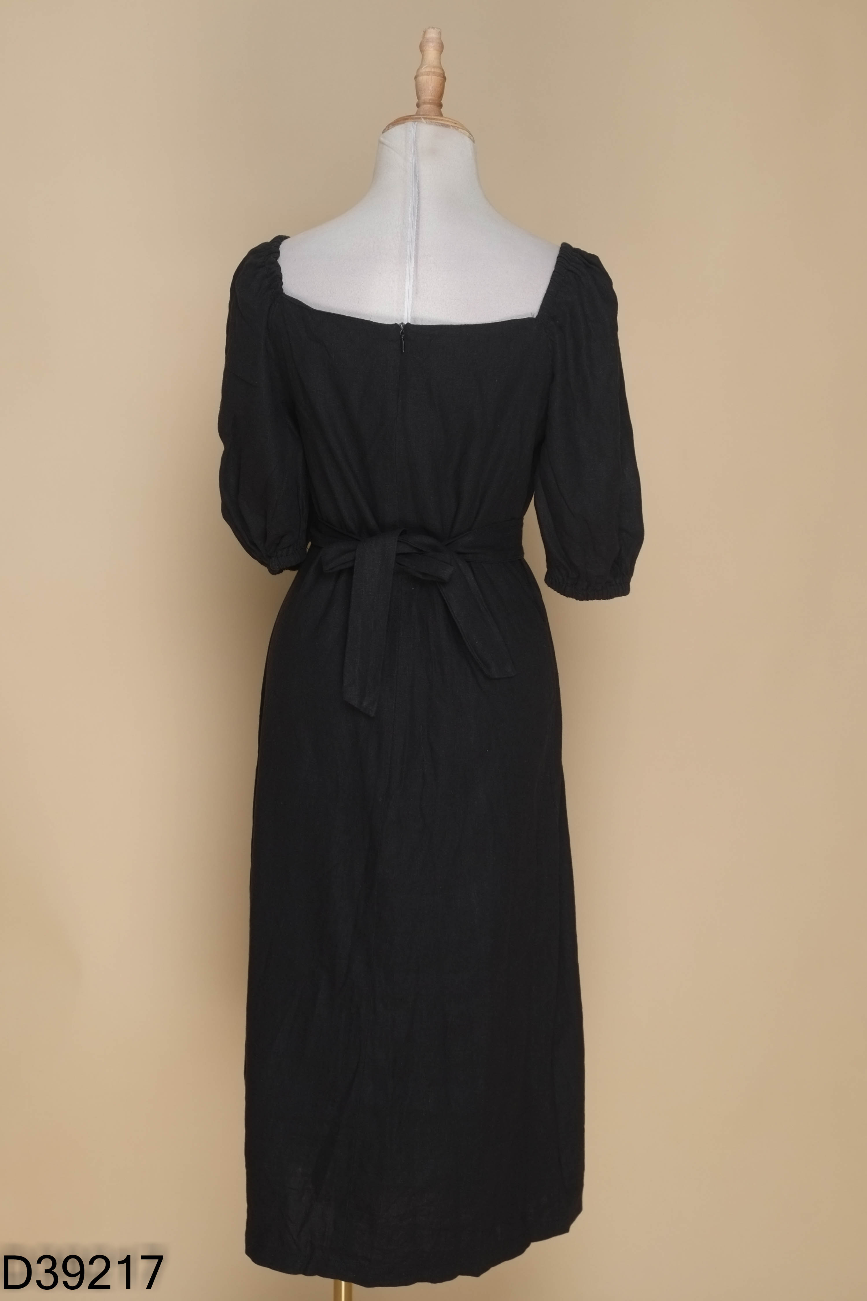 Váy linen RAPTHIETKE đen tay phồng