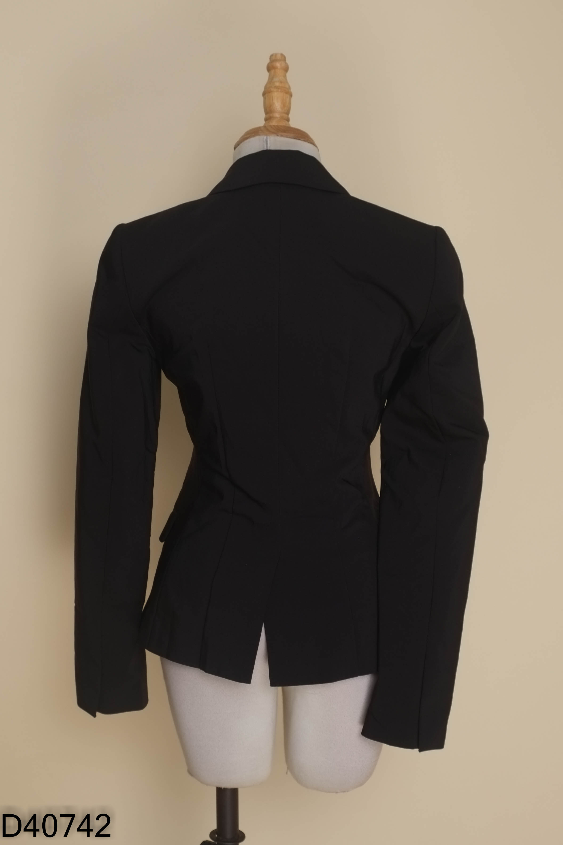 Áo blazer đen