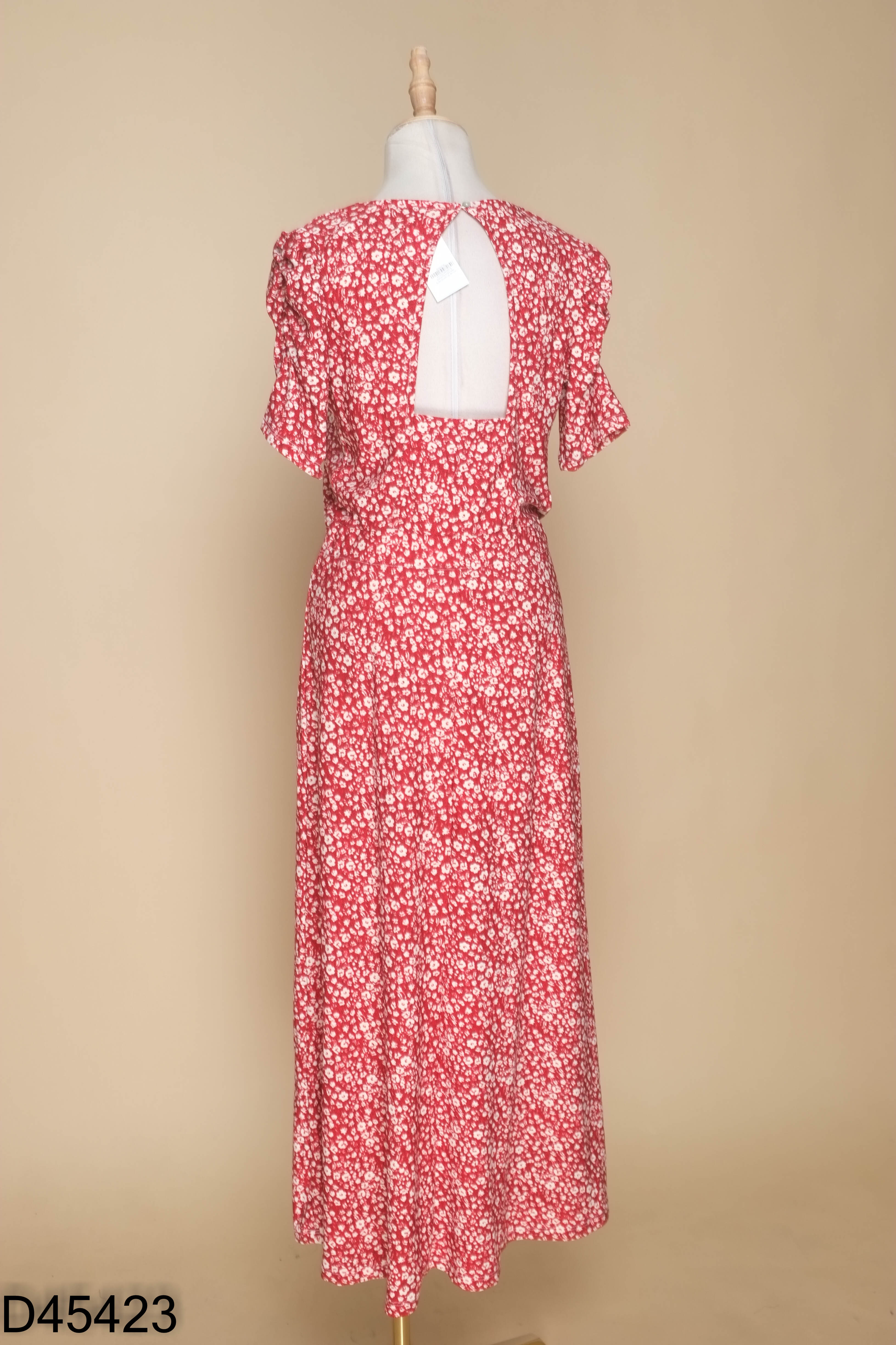 Váy STRADIVARIUS đỏ hoa