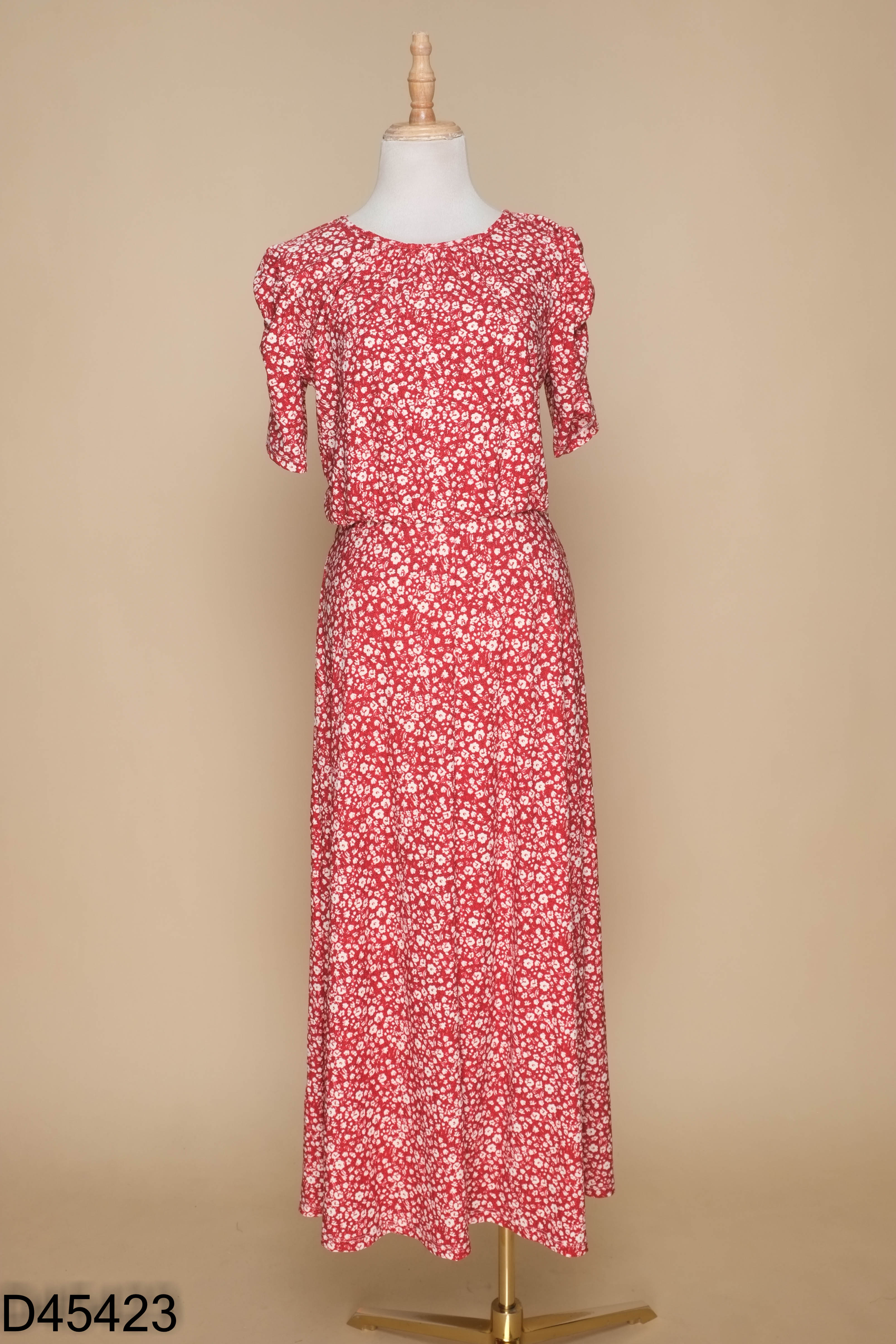 Váy STRADIVARIUS đỏ hoa
