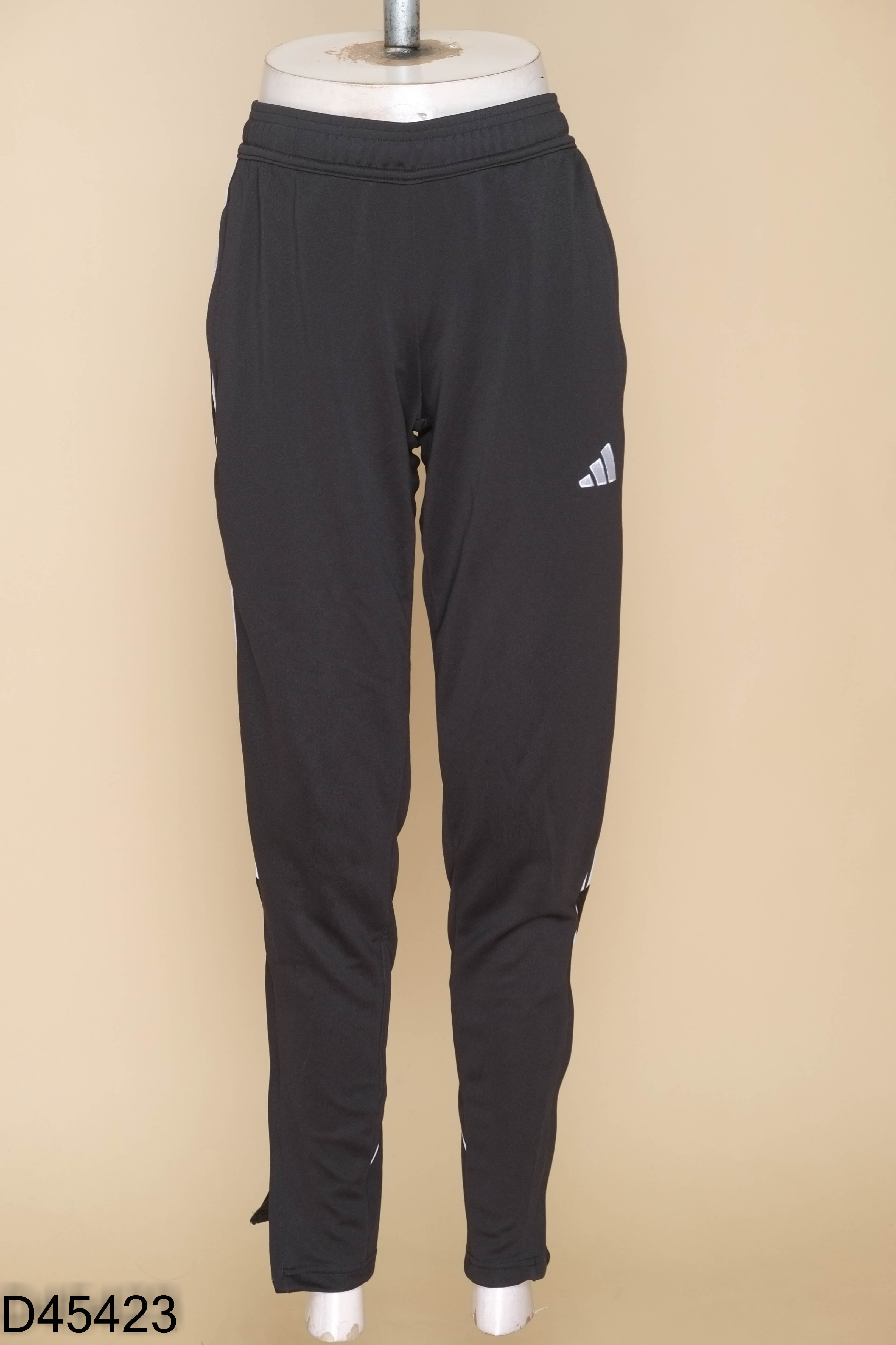 Quần đen ADIDAS sọc trắng