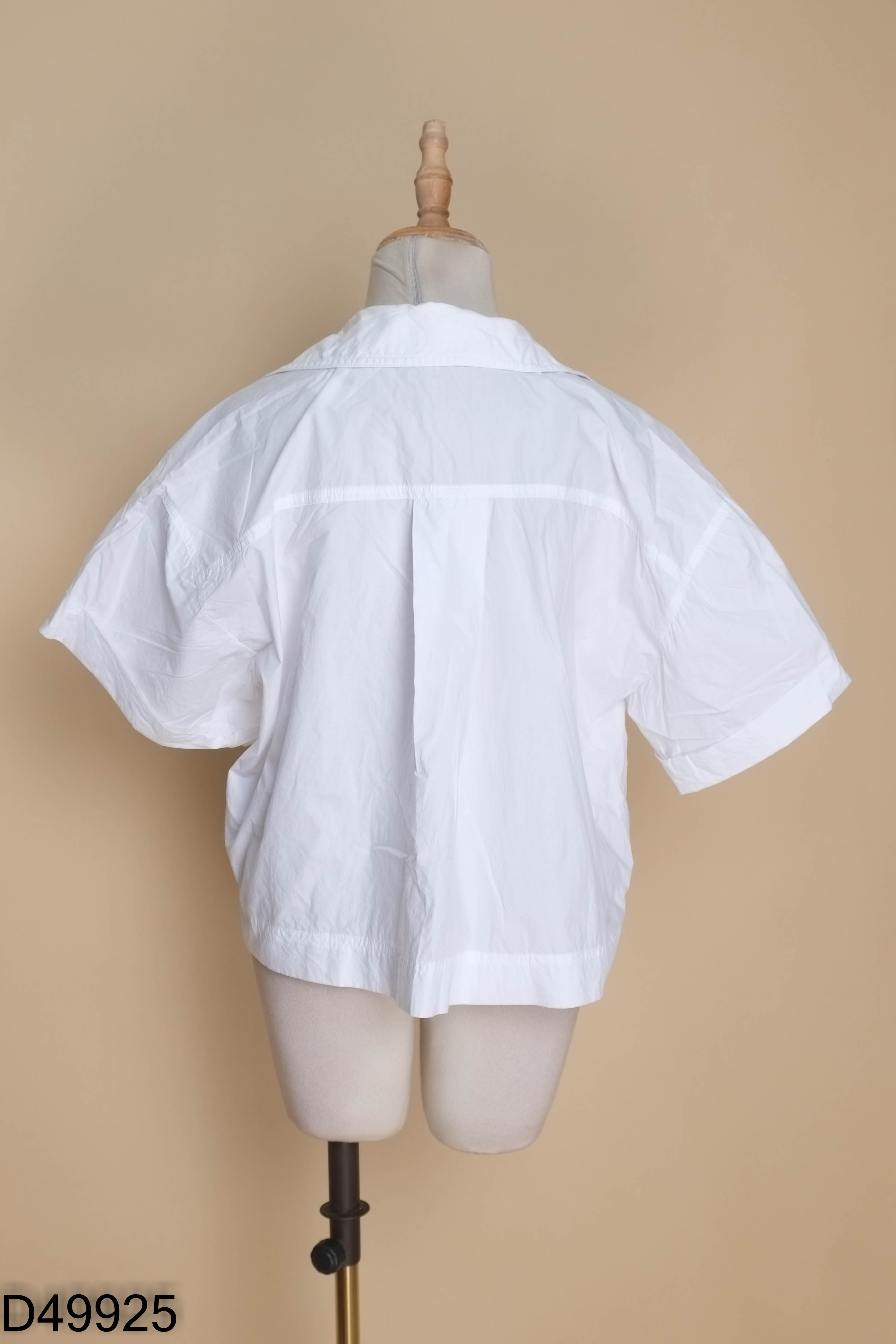 Áo sơ mi ZARA trắng ngắn tay