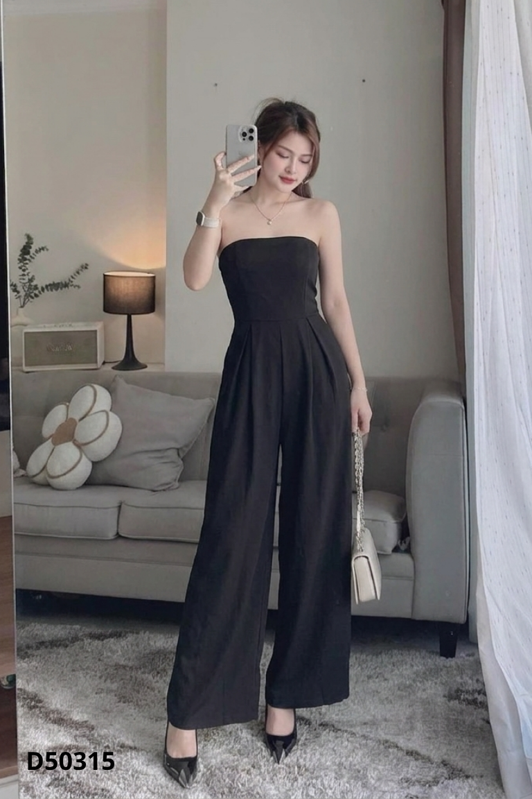 NEWTAG Jumpsuits đen cúp ngực