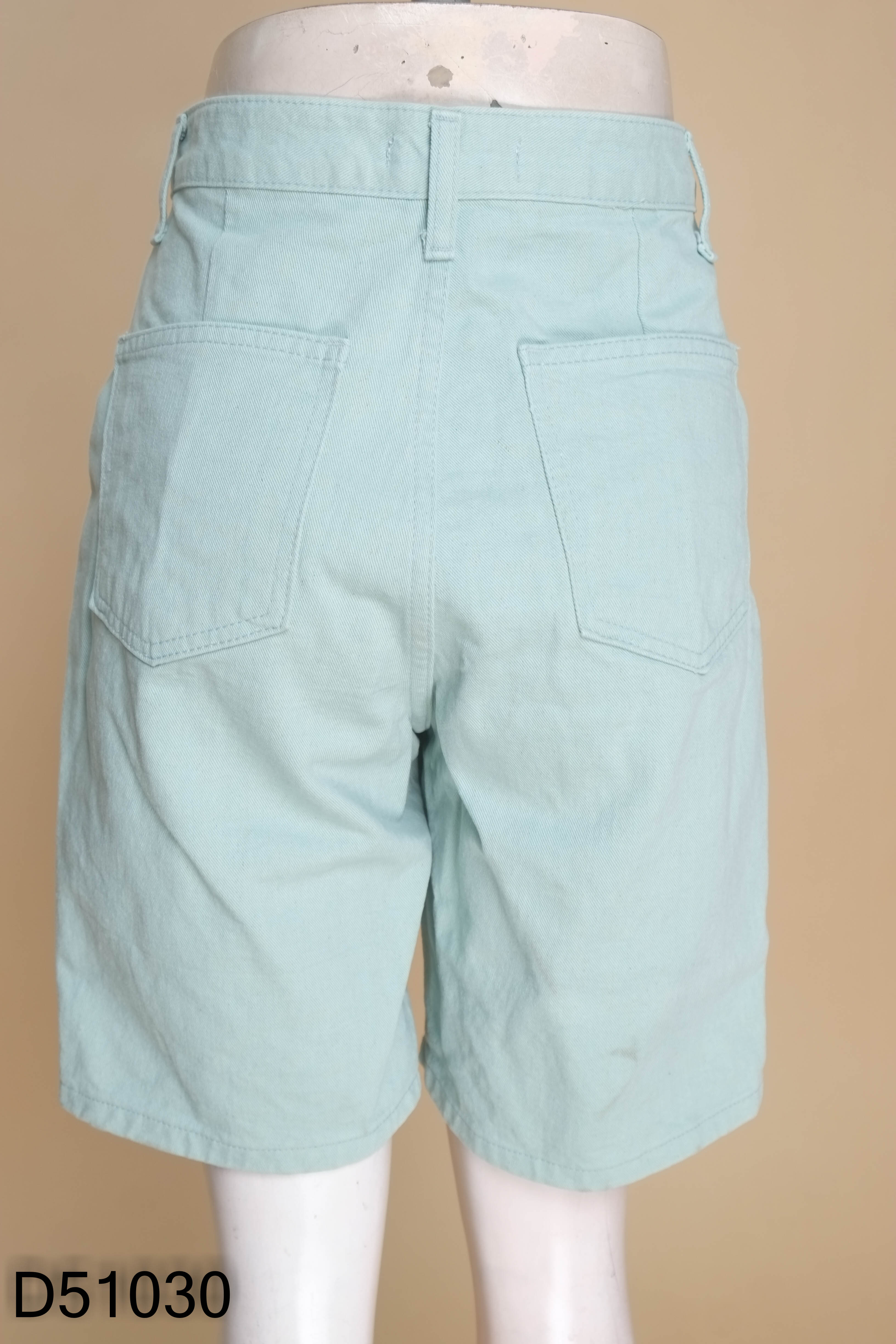 Quần shorts jeans xanh lửng