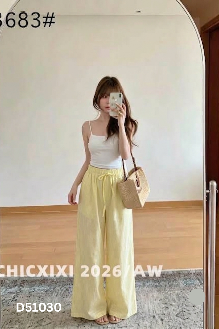 Quần vàng sọc trắng