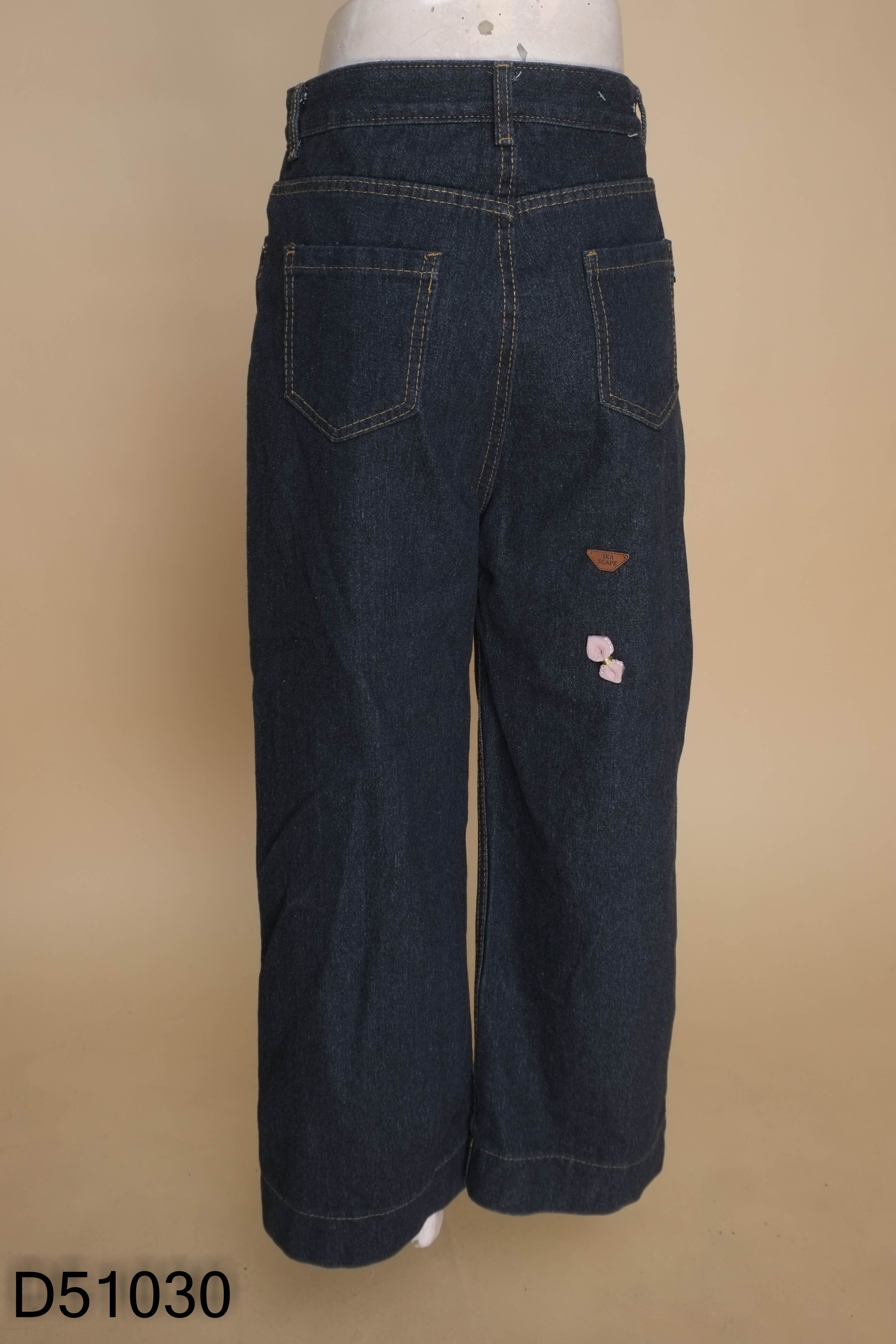 Quần jeans xanh đen