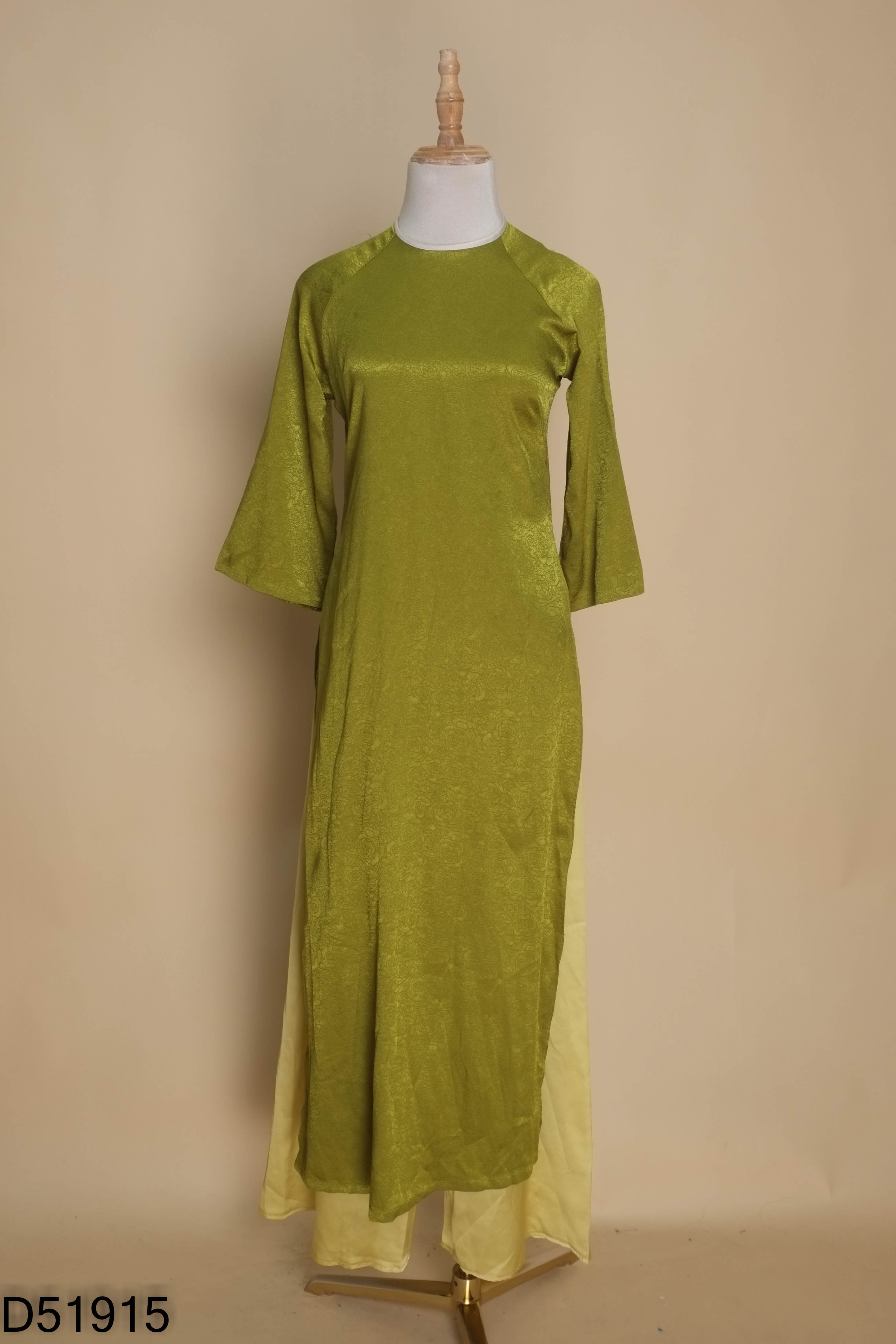 Set áo dài xanh họa tiết hoa