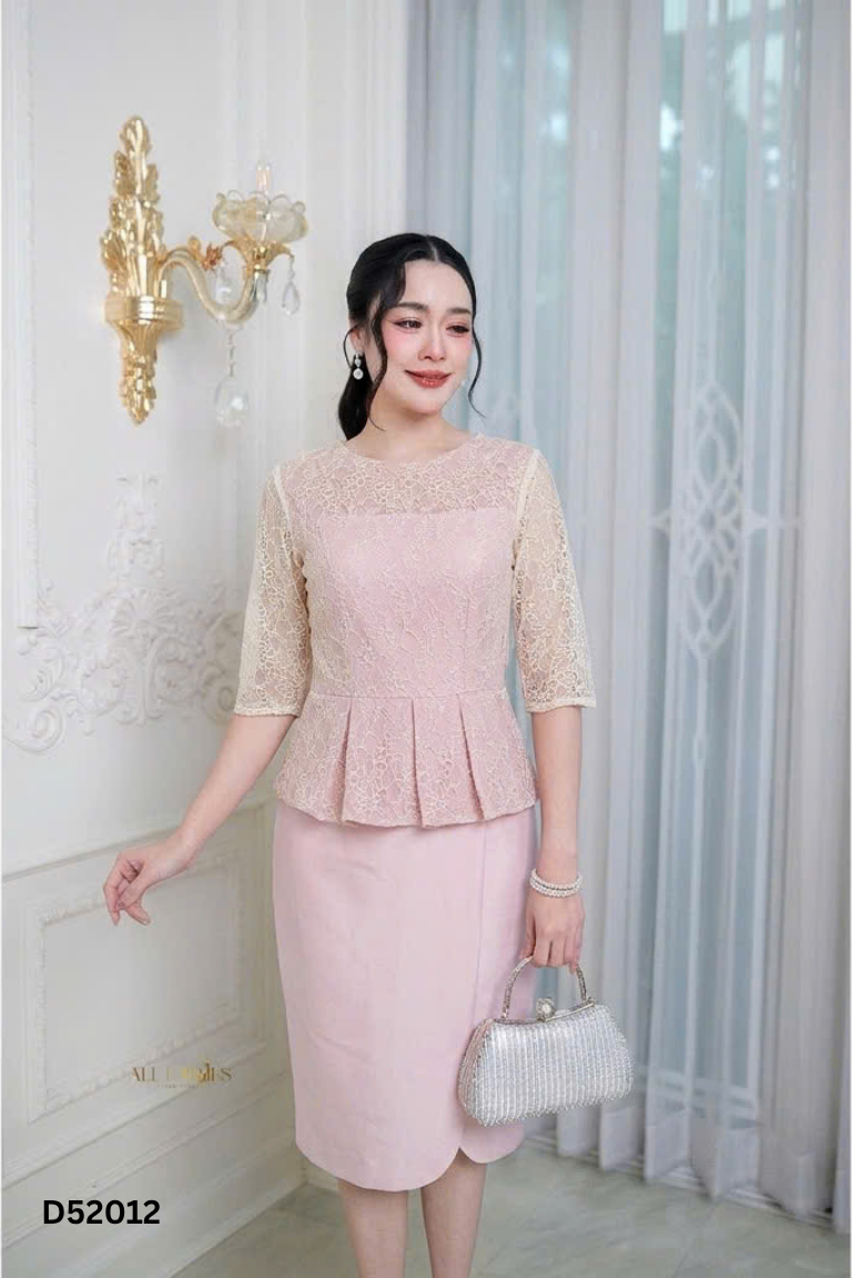 Váy SOHEE hồng phối ren be