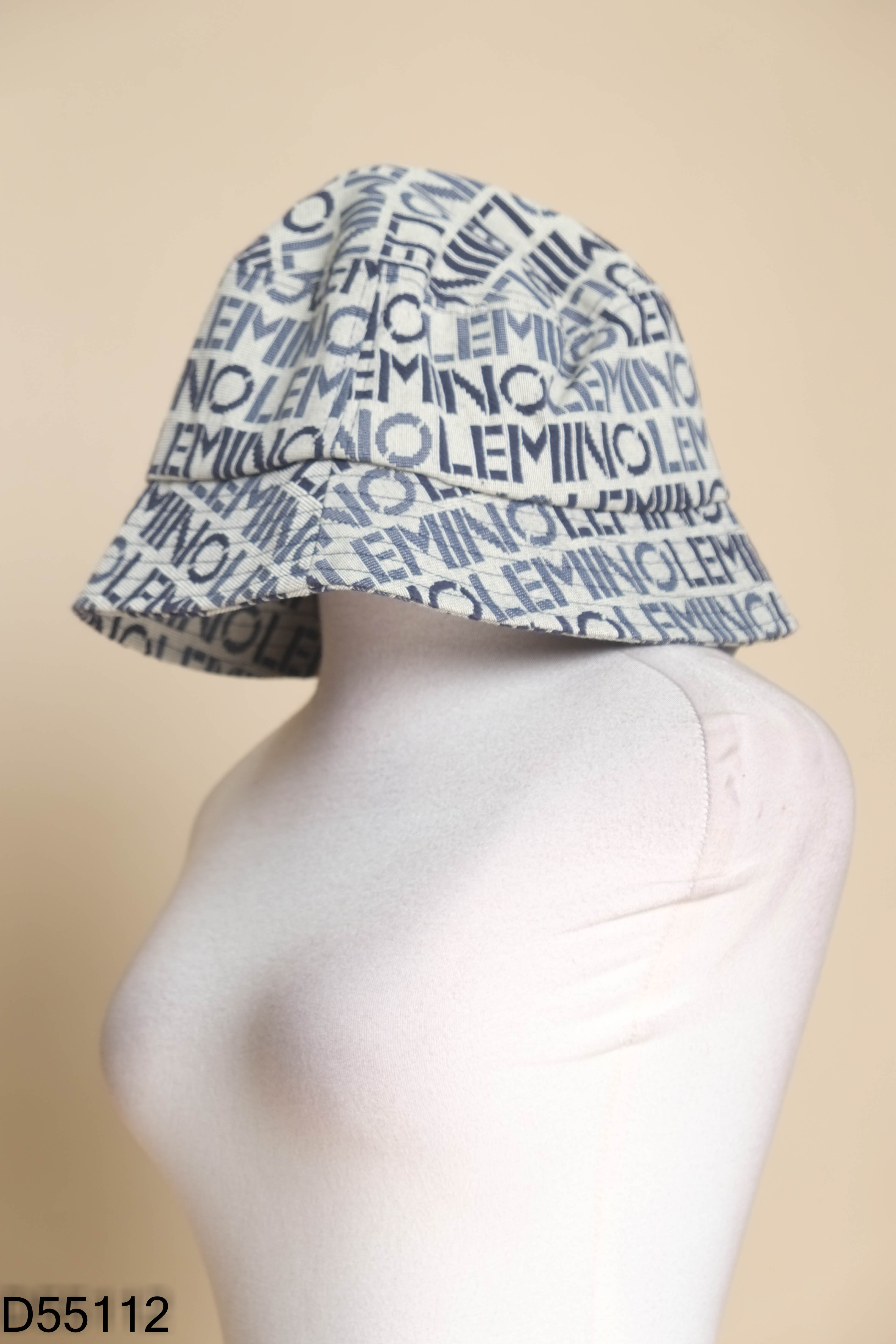 Mũ bucket be phối chữ xanh