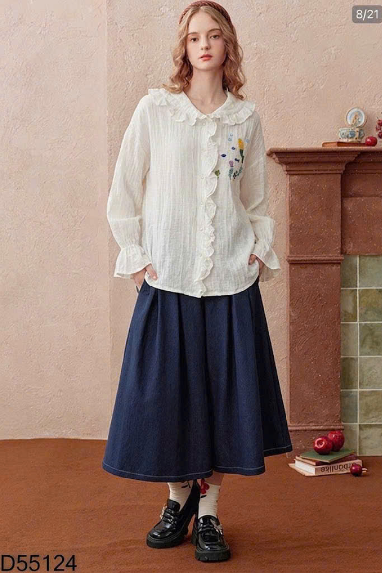 Áo đũi trắng thêu họa tiết